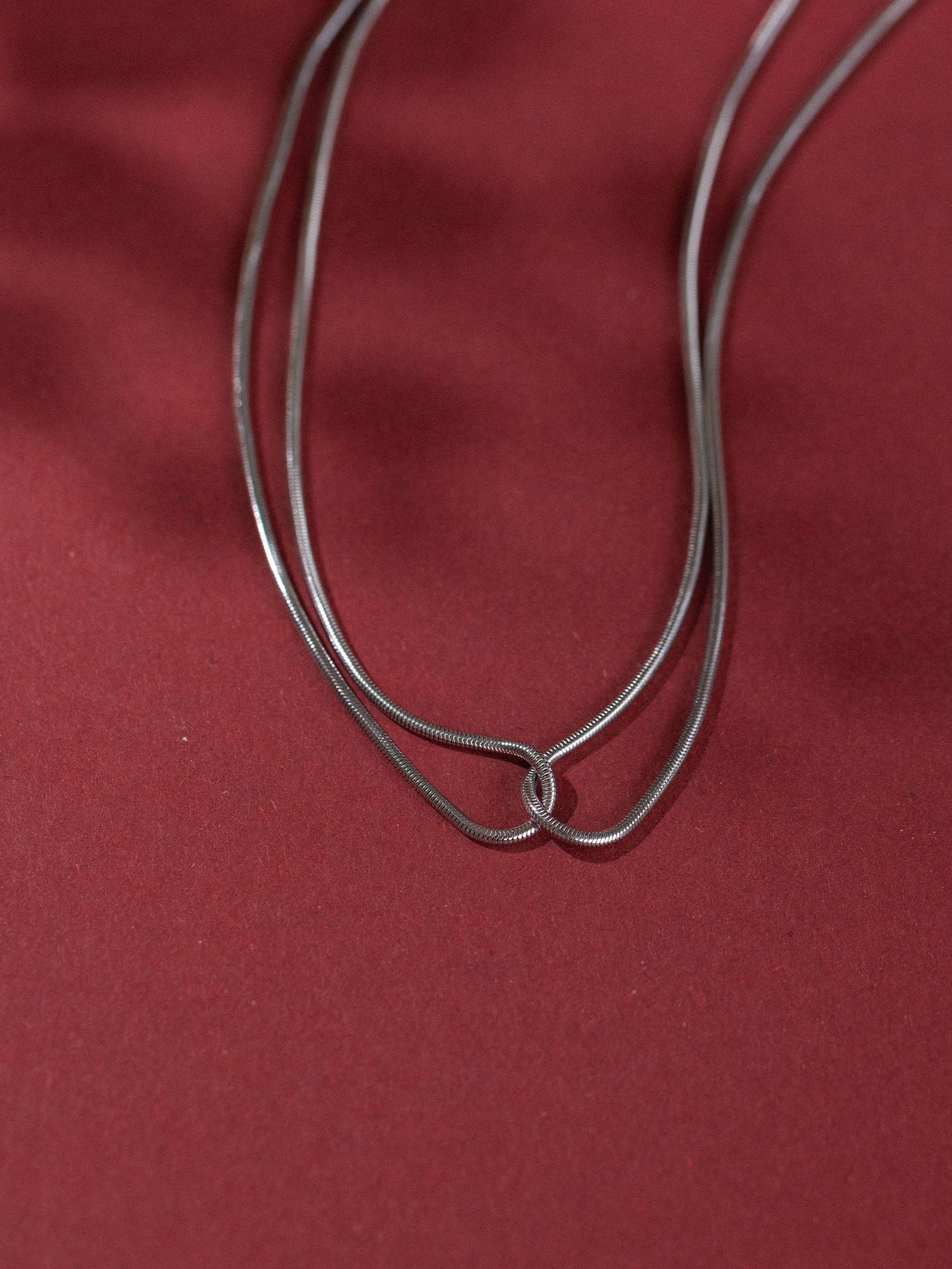 purelei-kindness-kette-doppelte-schlangenkette-mit-knoten-40-45-cm image 7