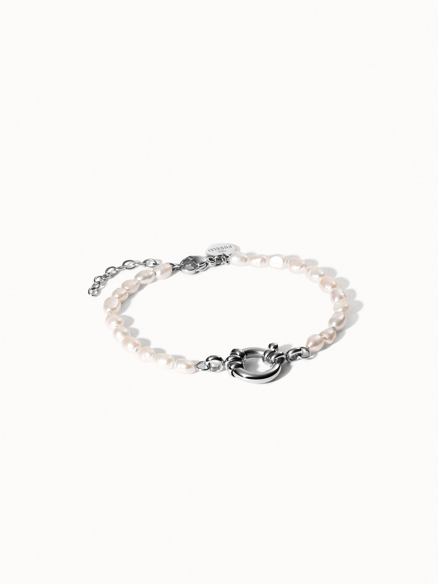purelei-pearl-charm-armband-mit-s-wasserperlen image 4