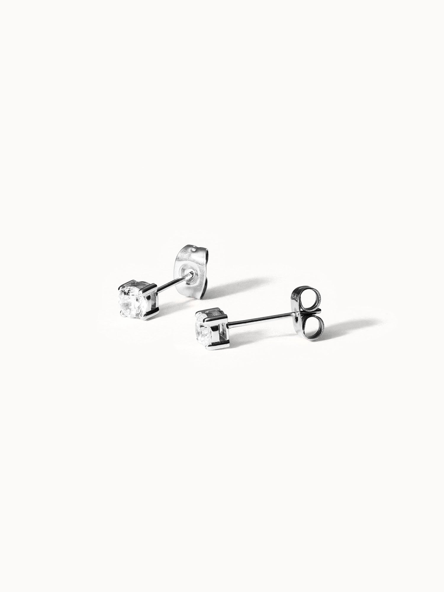 purelei-pristine-ohrringe-klein-ohrstecker-mit-zirkonia-4-mm-in-gold-silber-ros- image 5