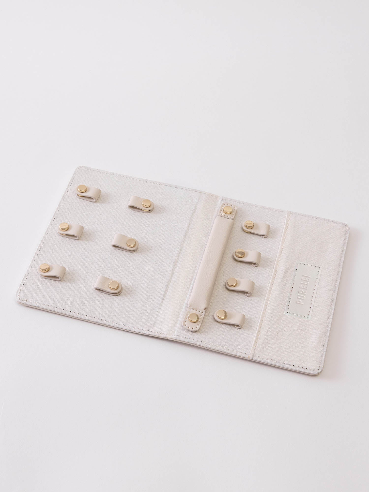 purelei-reiseetui-beach-beige-schmucketui-mit-muschelpr-gung image 5