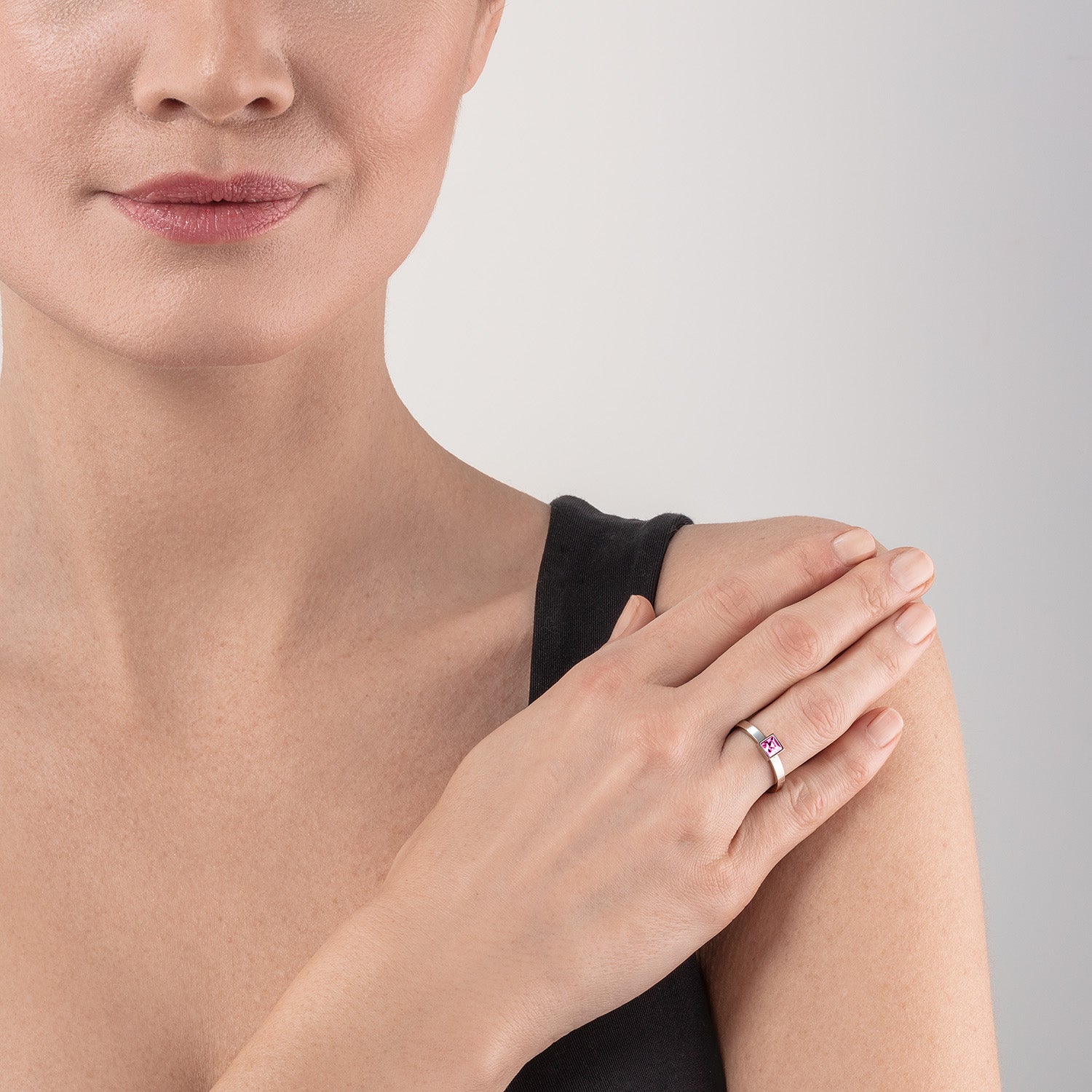 coeur-de-lion-brilliant-square-small-ring-silber-rosa-kristall image 3