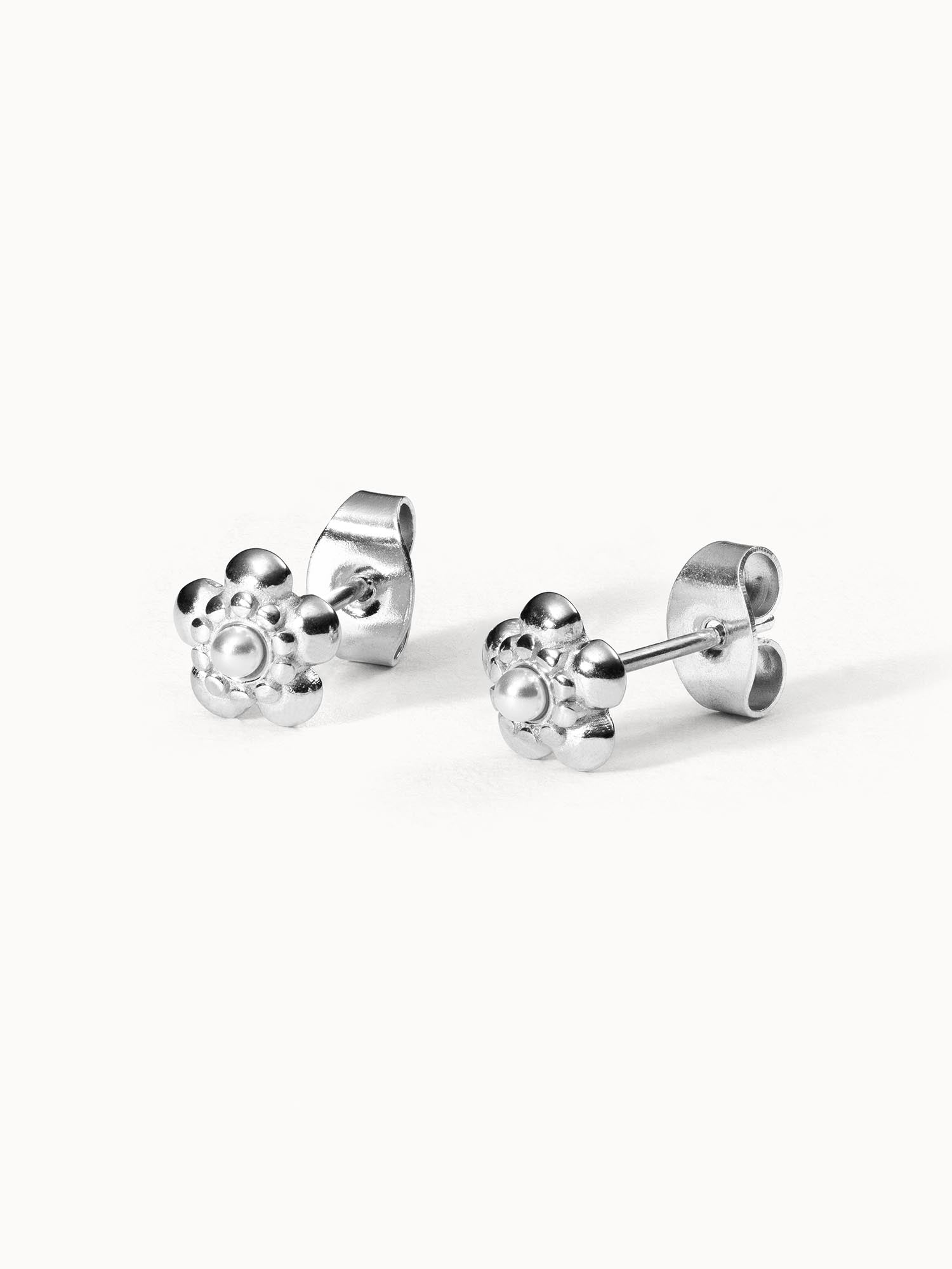 purelei-shiny-bloom-ohrringe-blumen-ohrstecker-mit-perle-7x7-mm image 4