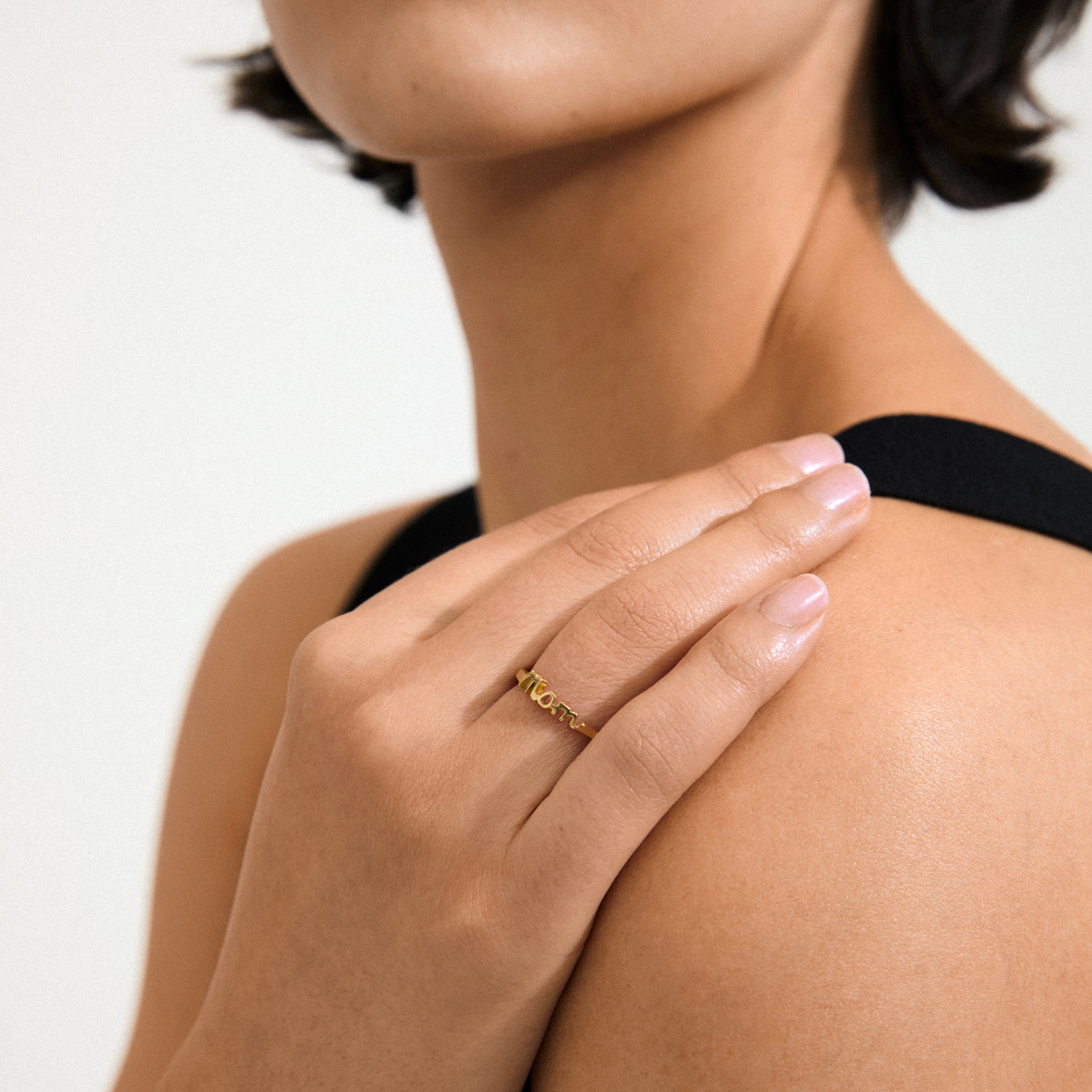 pilgrim-lulu-mom-stack-ring-goldplattiert-mit-schriftzug image 3