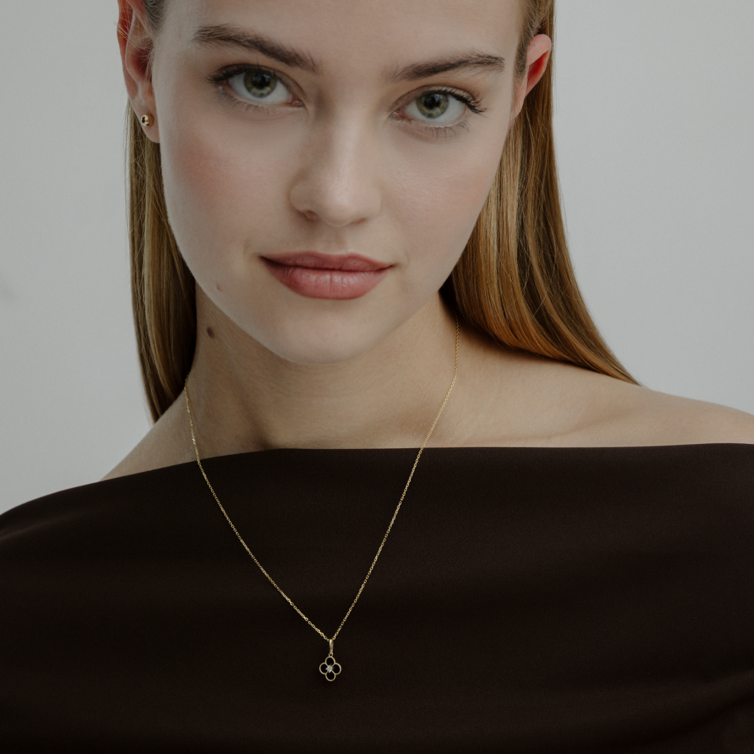 xenox-fine-clover-noir-anh-nger-585-gelbgold-mit-zirkonia image 3
