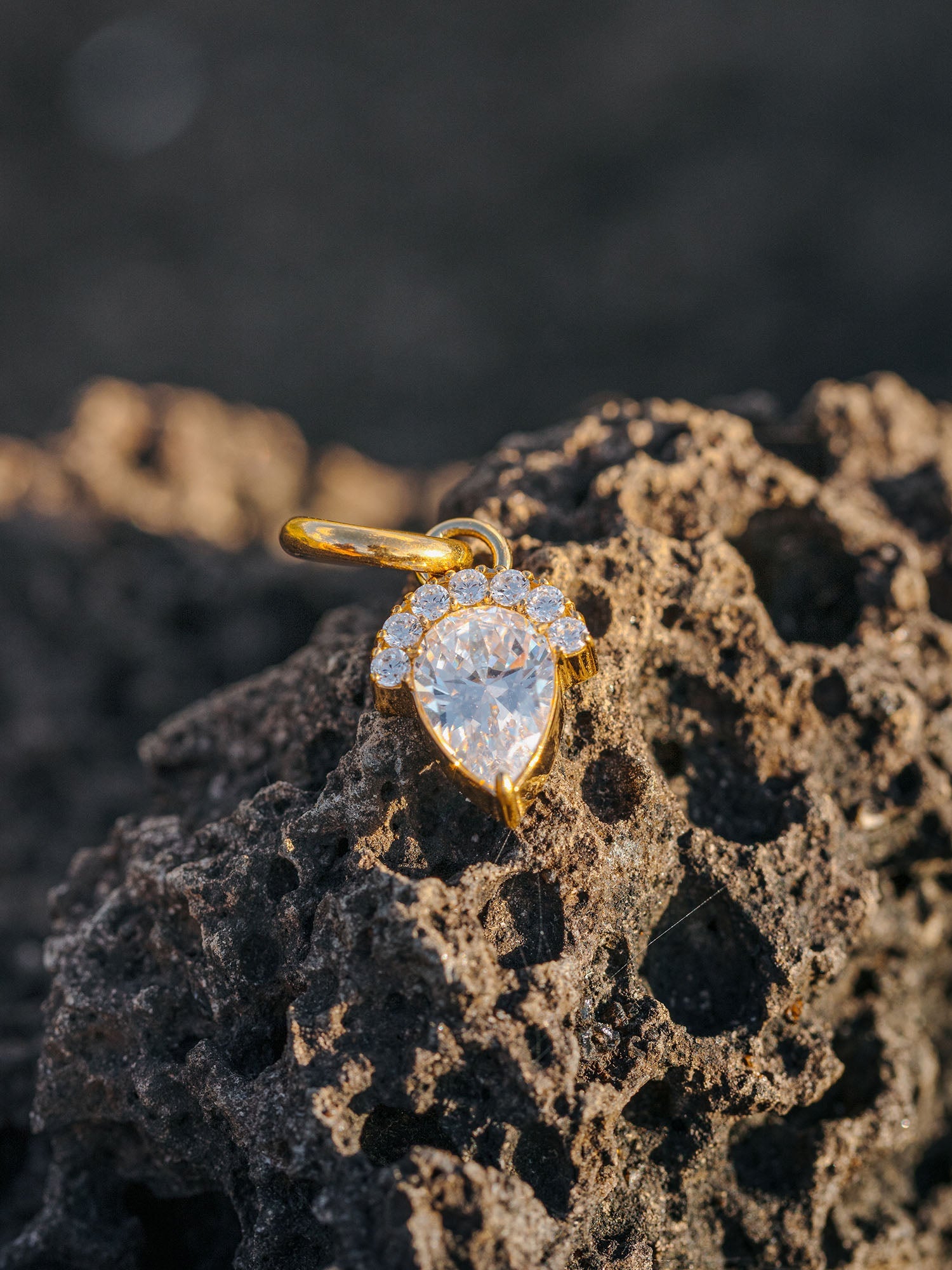 purelei-eternal-flame-charm-tropfen-anh-nger-mit-zirkonia image 4