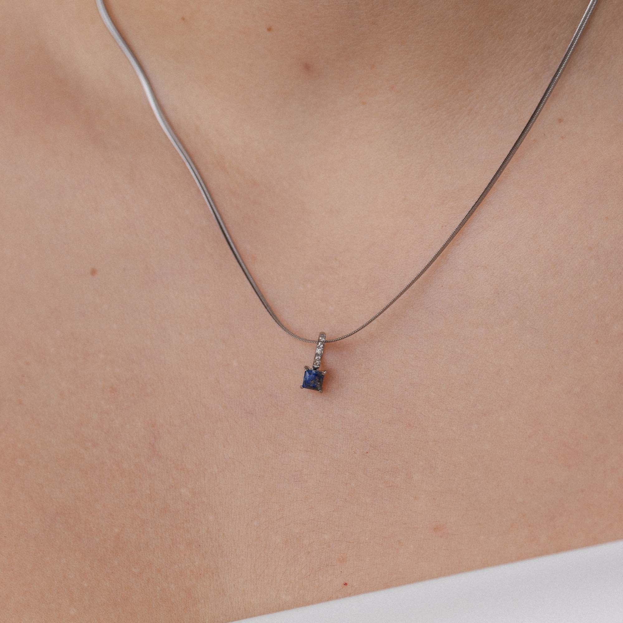 purelei-geburtsstein-september-charm-lapislazuli-charm-im-prinzess-schliff image 6