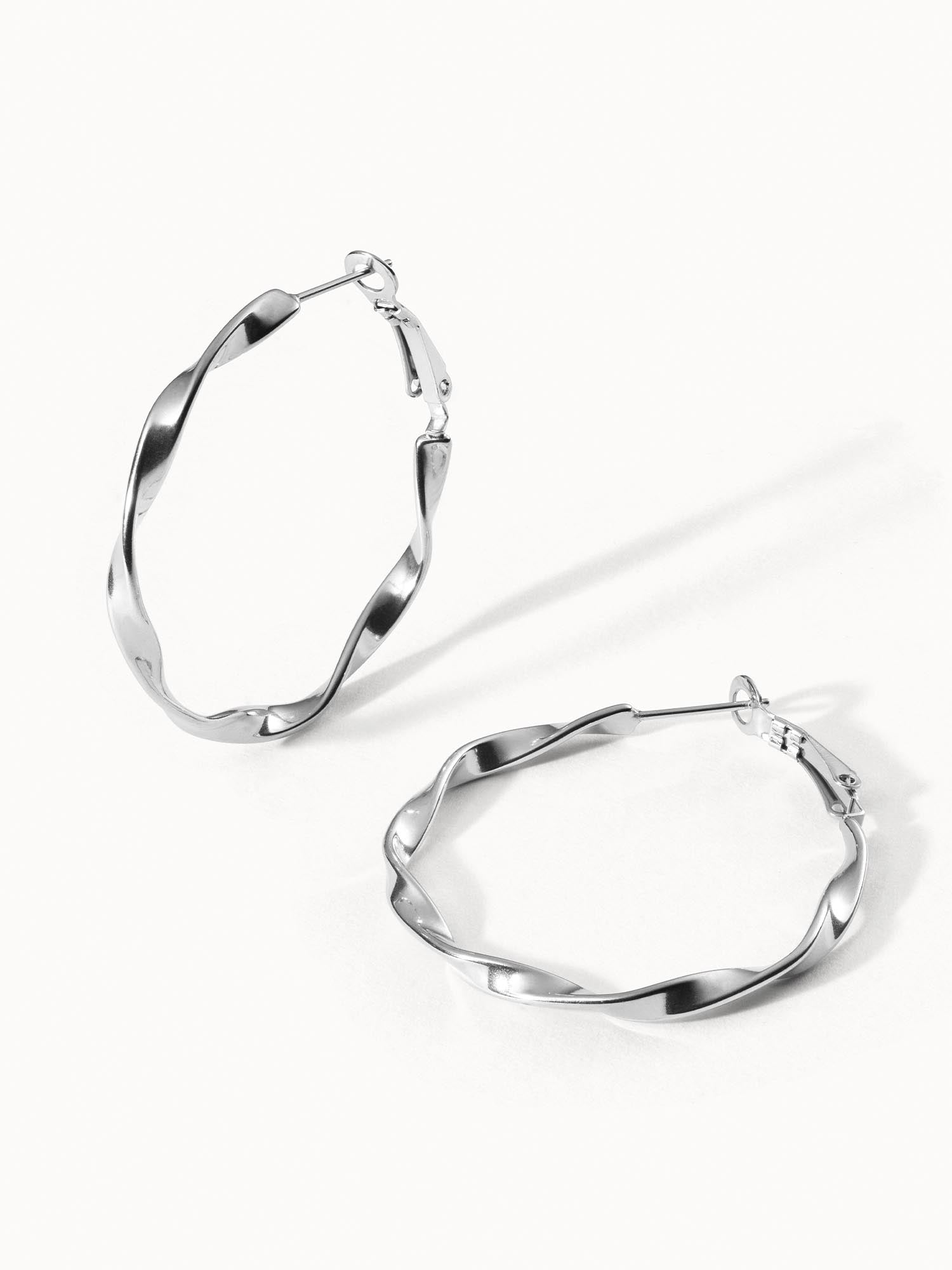 purelei-ke-kai-ohrringe-creolen-mit-twist-42-mm image 3