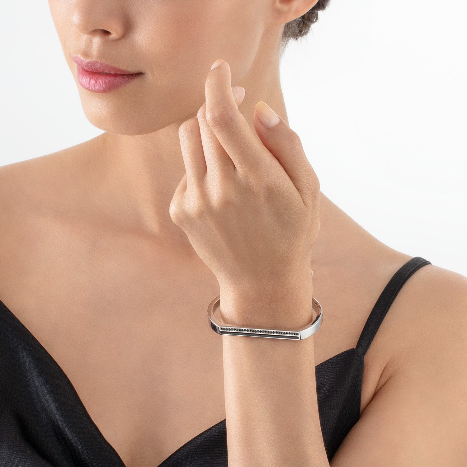 coeur-de-lion-brilliant-square-cuff-square-stripes-armreif-silber-schwarz image 4