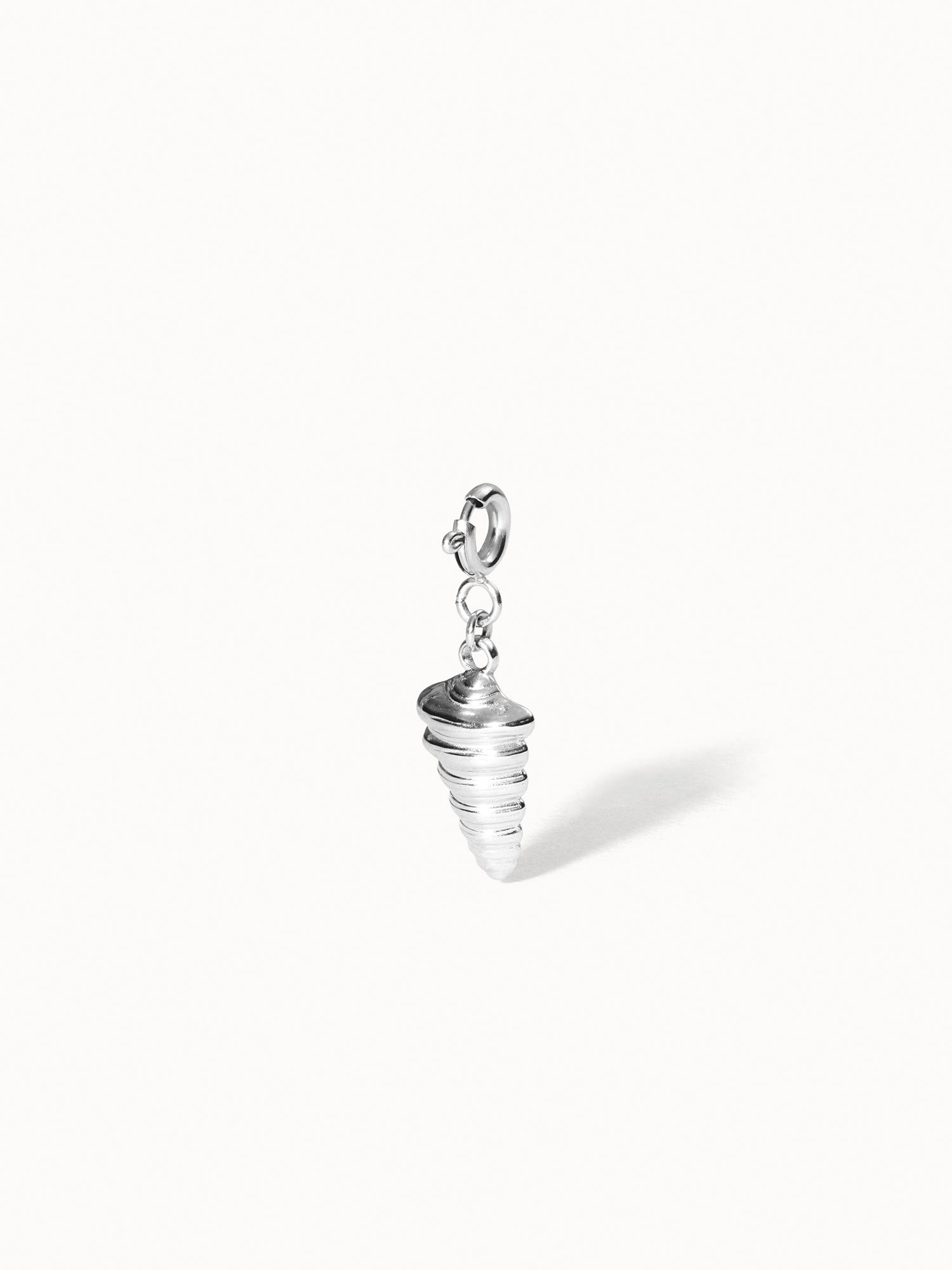 purelei-flex-schneckenmuschel-charm-muschel-anh-nger-mit-karabiner-15-x-10-mm image 4