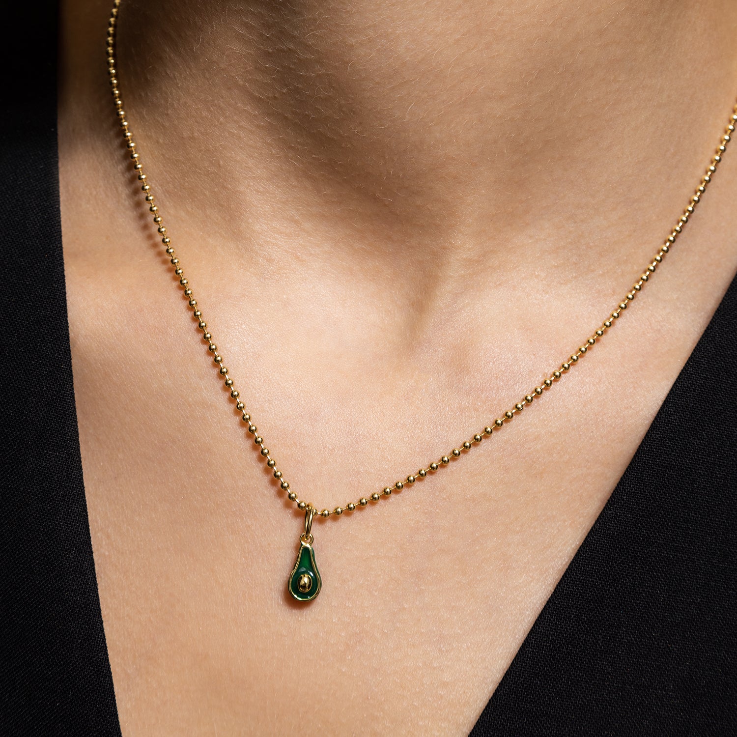 xenox-avocado-charm-925-sterlingsilber-18k-vergoldung image 2