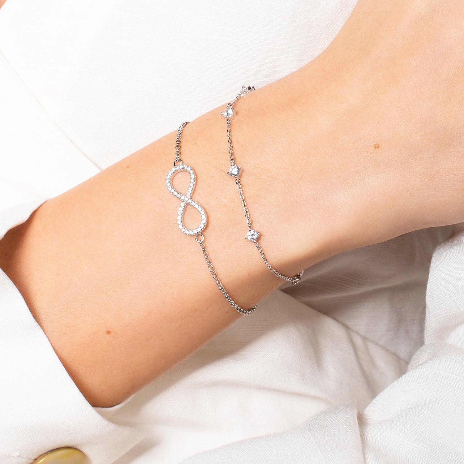 xenox-infinity-armband-925-sterlingsilber-rhodiniert-mit-zirkonia image 2