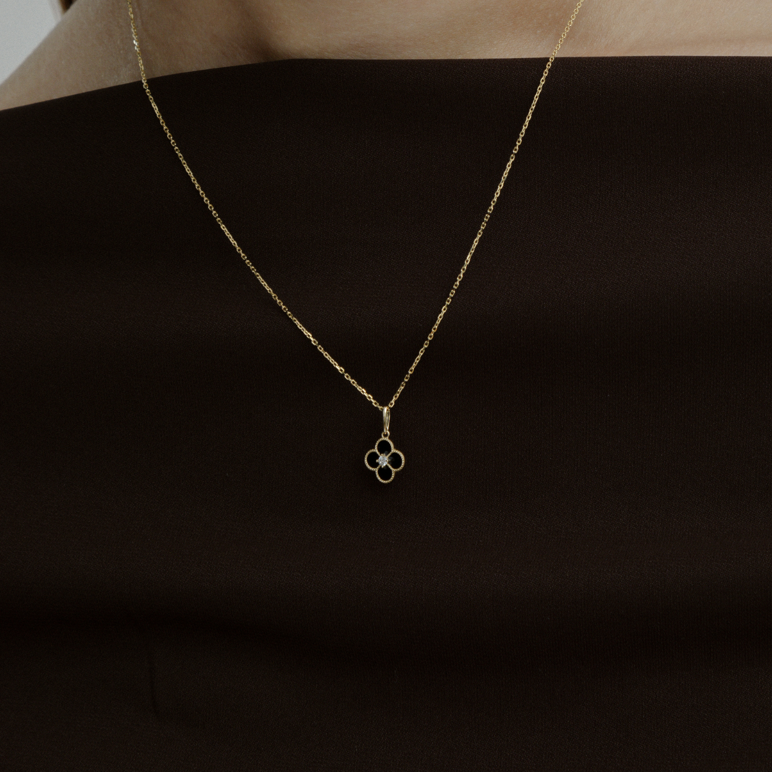 xenox-fine-clover-noir-anh-nger-585-gelbgold-mit-zirkonia image 2