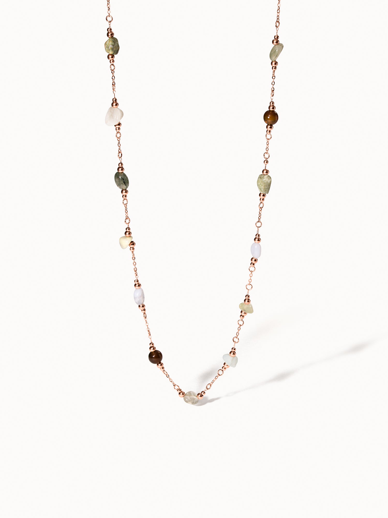 purelei-island-dream-kette-mit-edelsteinen-und-metallperlen image 7