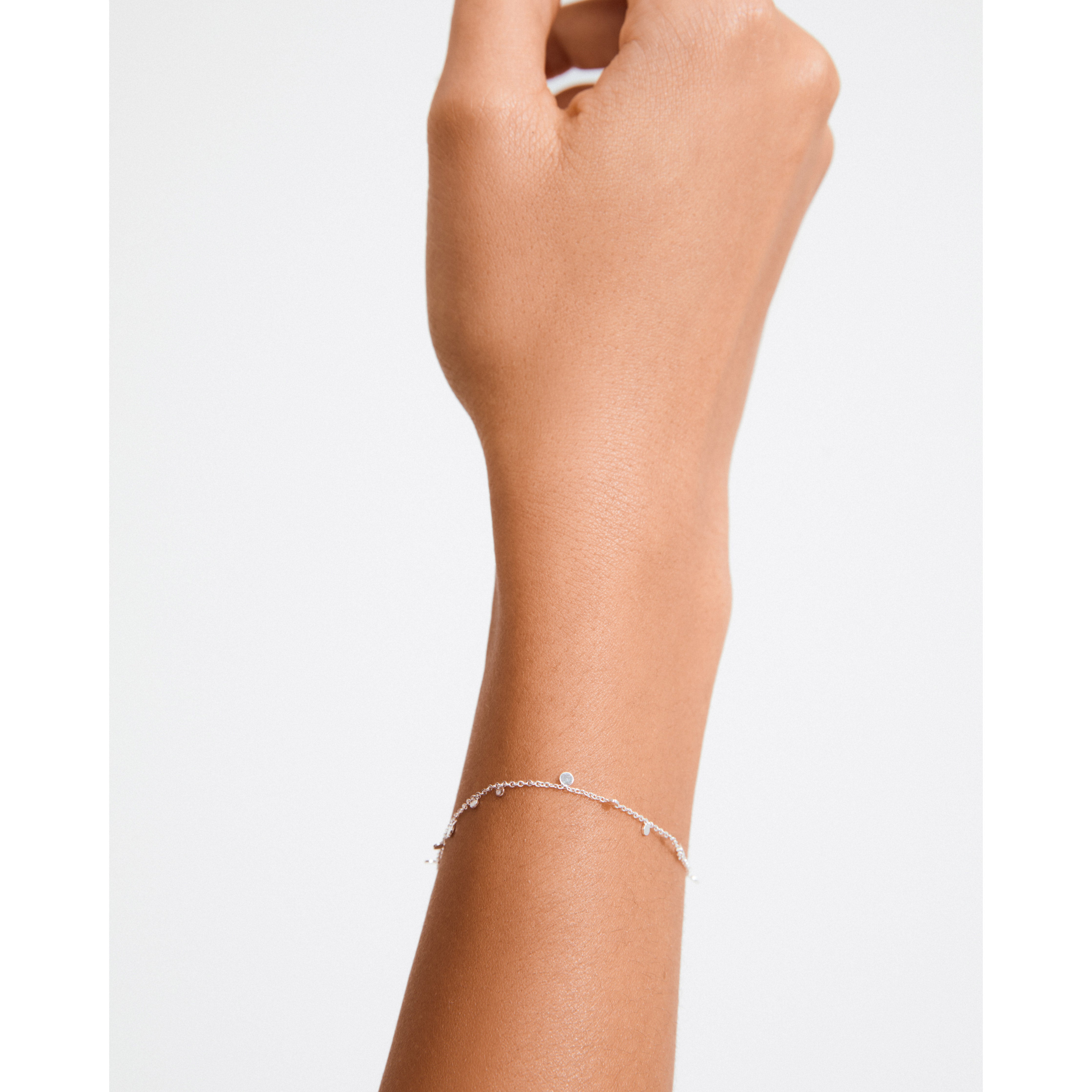 pilgrim-baylen-armband-versilbert-mit-coin-details image 4