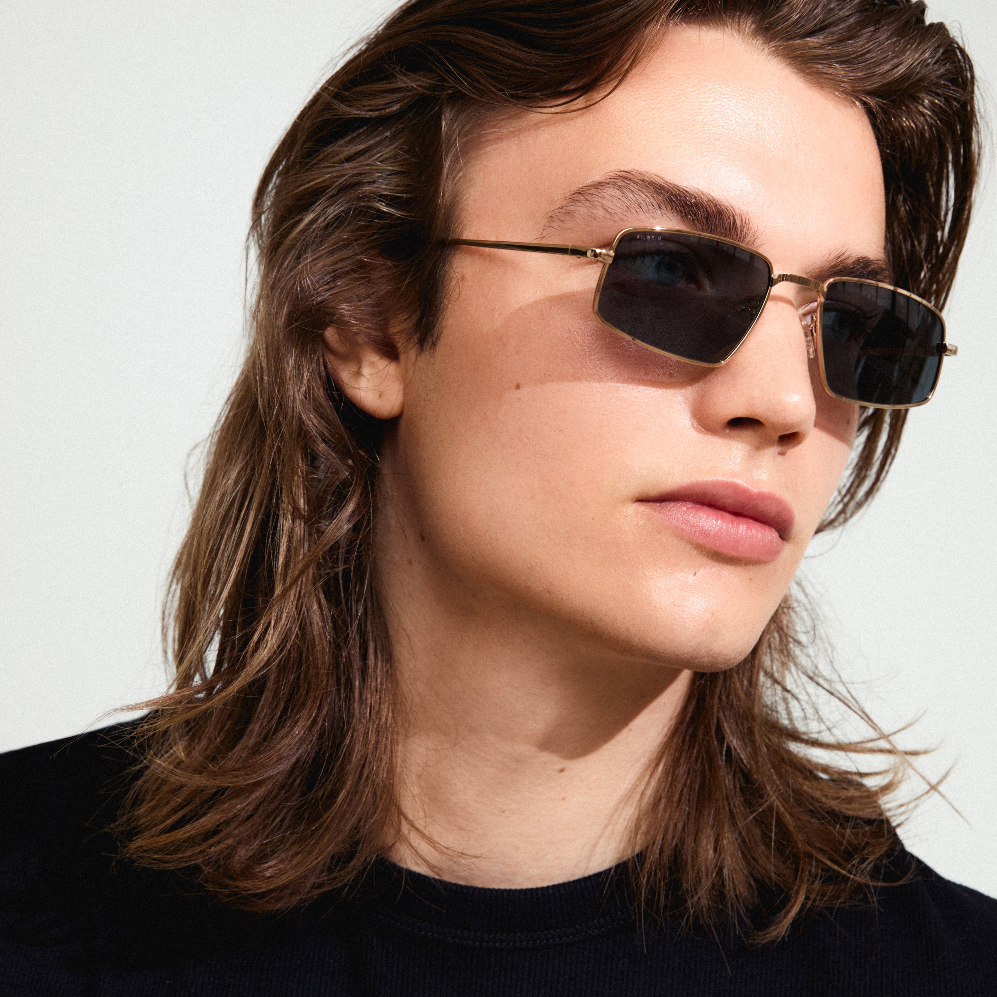 pilgrim-amiyah-sonnenbrille-grau-gold-mit-smoke-gl-sern image 5