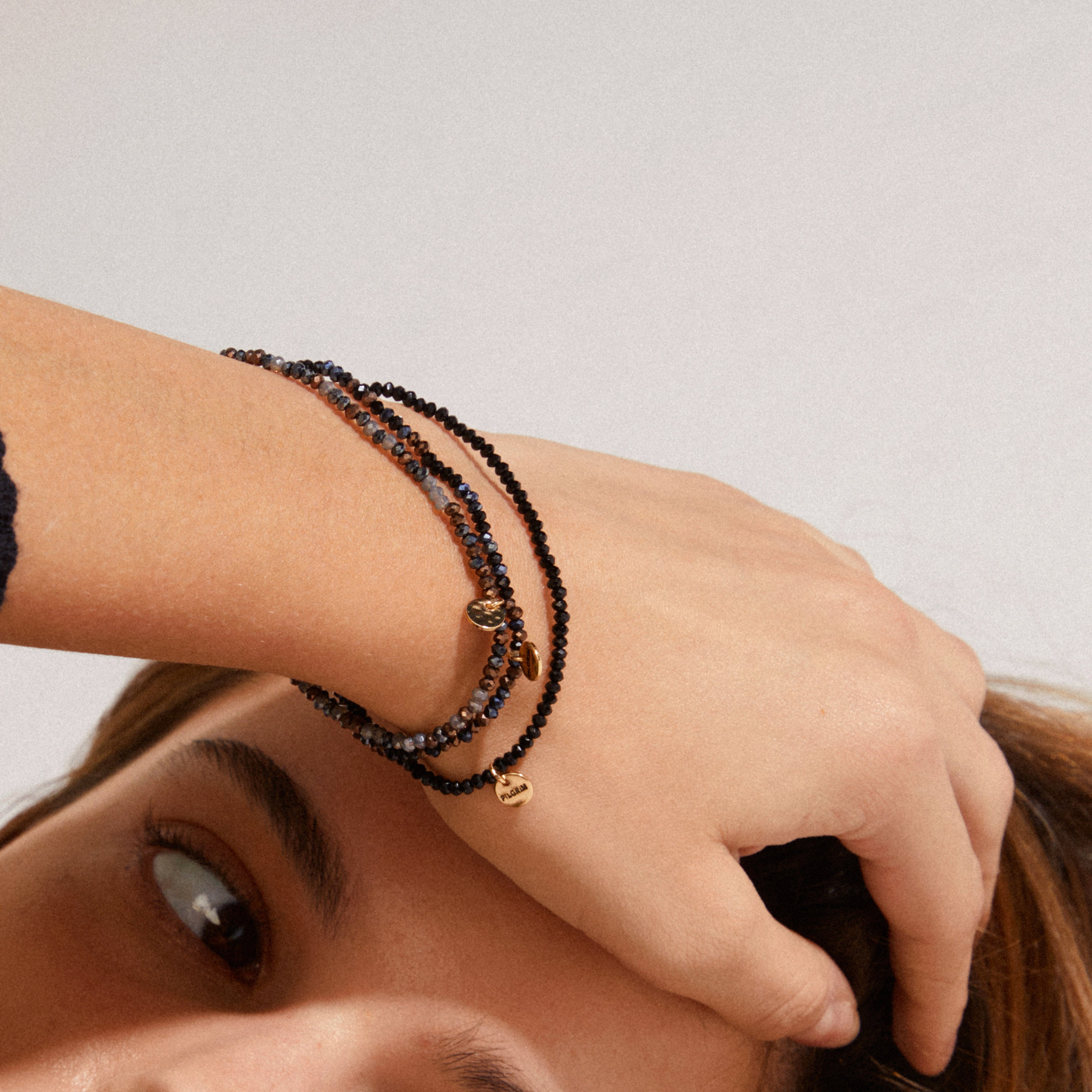 pilgrim-indigo-armband-set-3-in-1-grau-schwarz-vergoldet-17-cm image 2