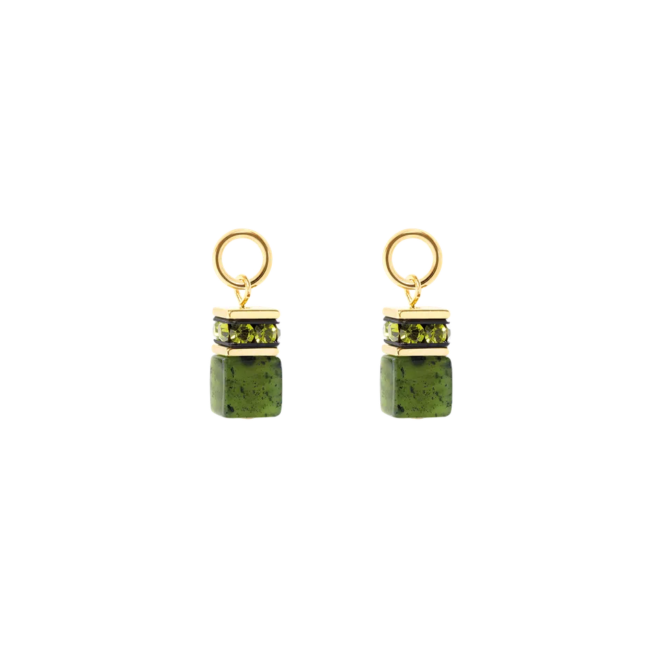 coeur-de-lion-ear-me-up-charm-geocube-gold-gr-n-nephrit-einh-nge-charm-1-8-cm image 1
