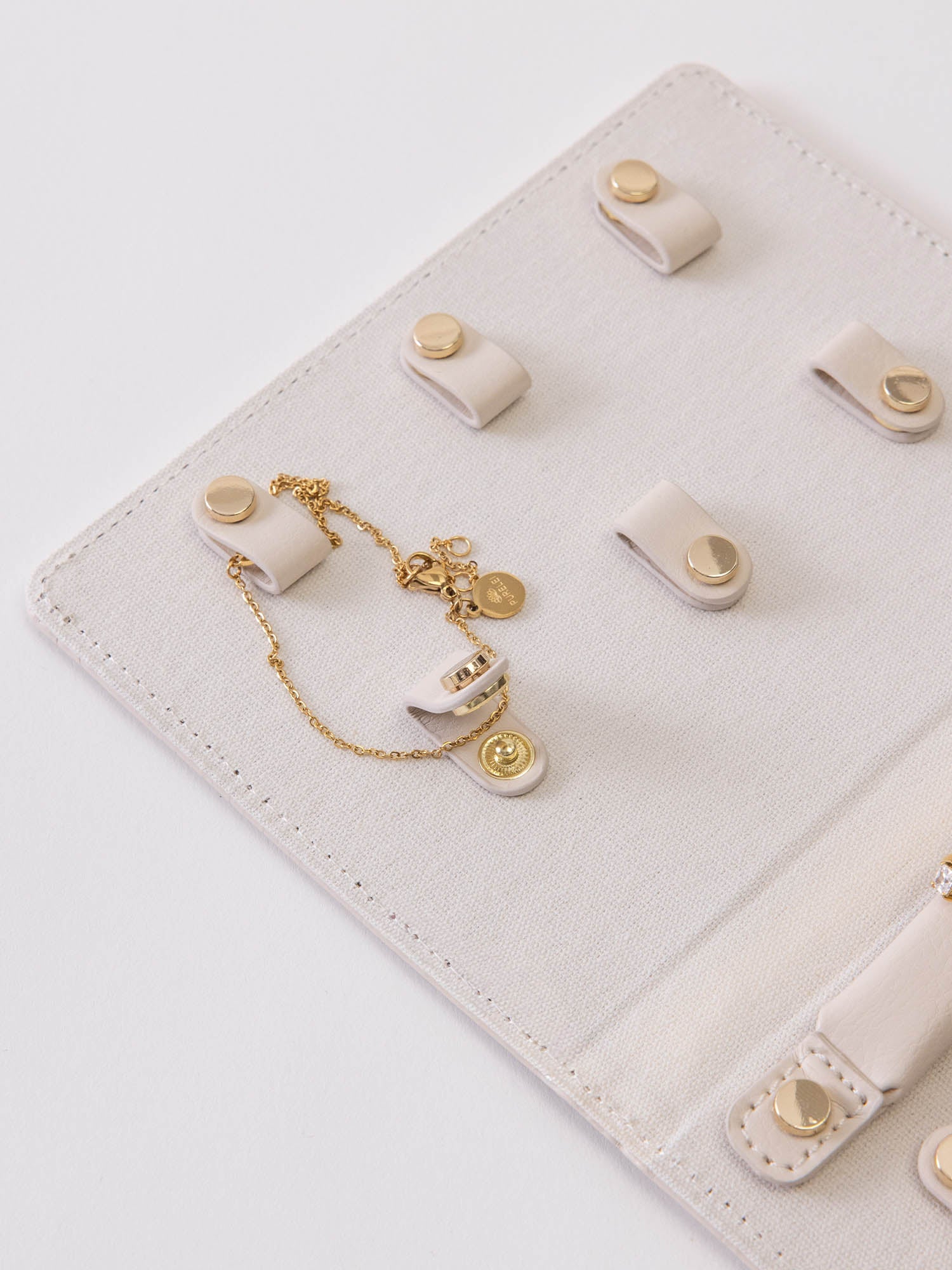 purelei-reiseetui-beach-beige-schmucketui-mit-muschelpr-gung image 2