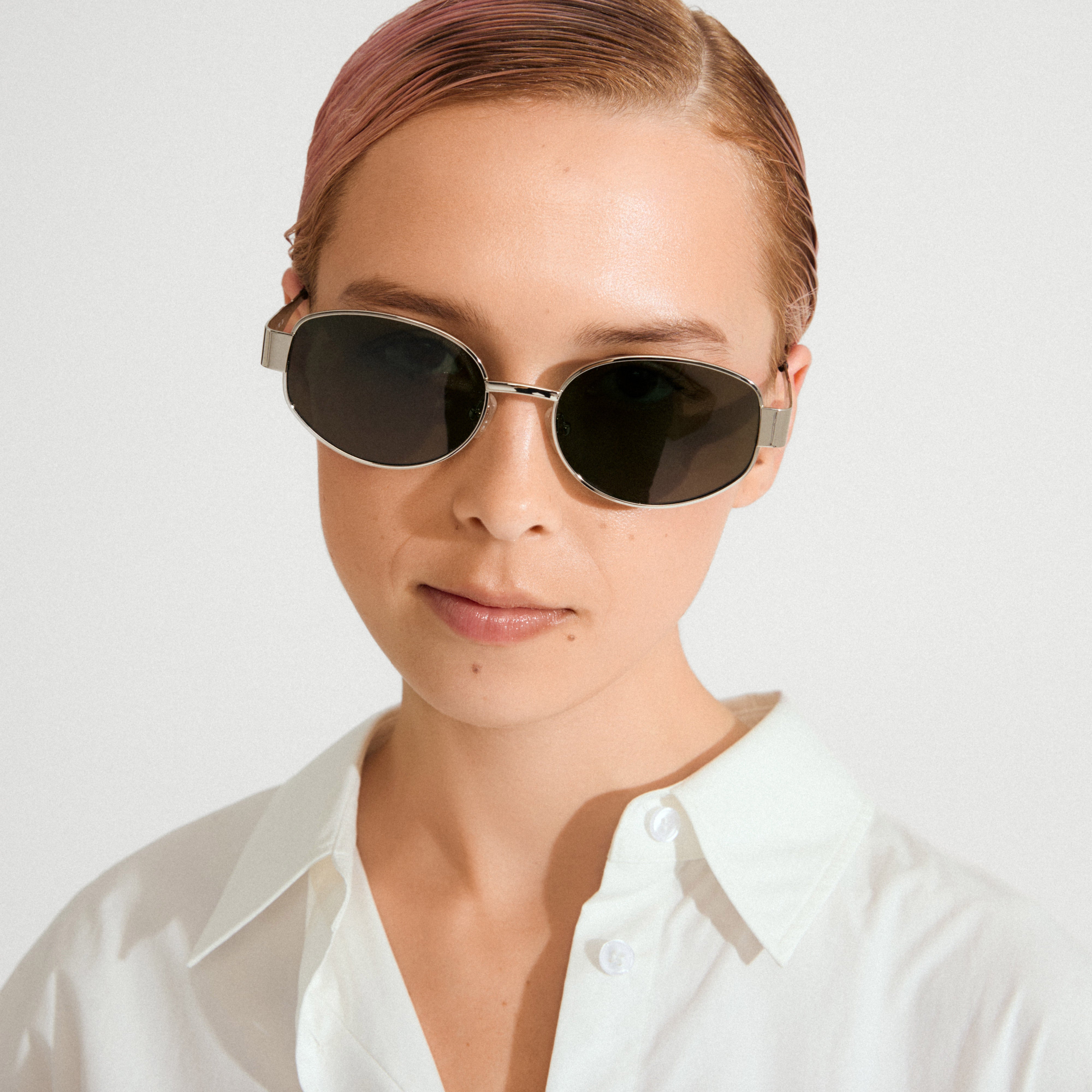 pilgrim-reilly-sonnenbrille-braun-silber-ovale-edelstahl-brille image 3