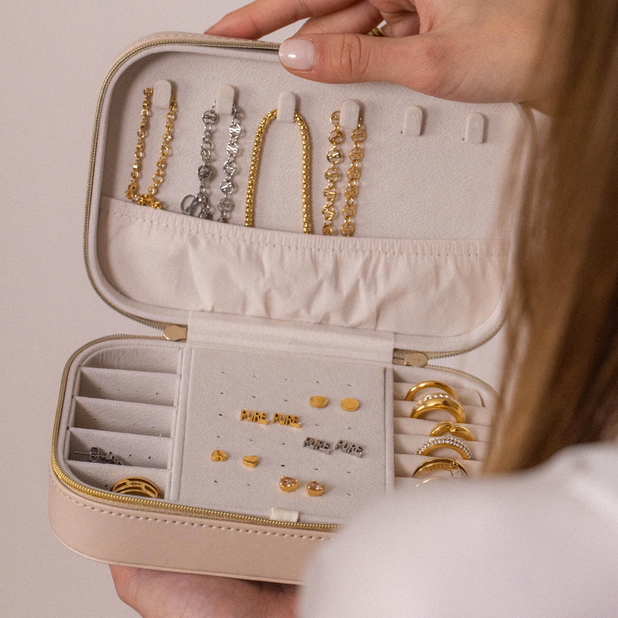 purelei-premium-schmuck-box-beige-kunstleder-18-cm image 4