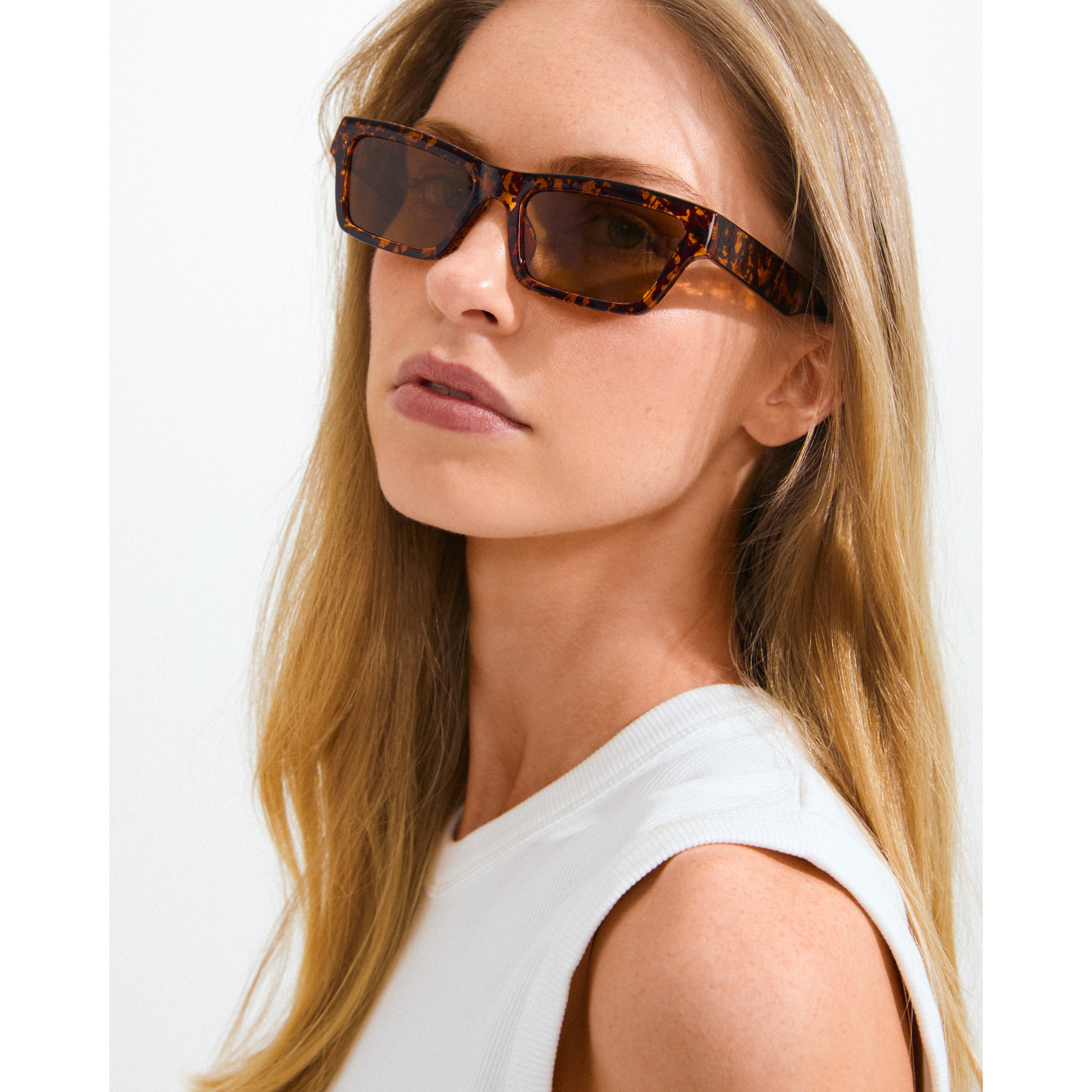 pilgrim-ashlyn-sonnenbrille-schildpatt-braun-eckige-form image 2
