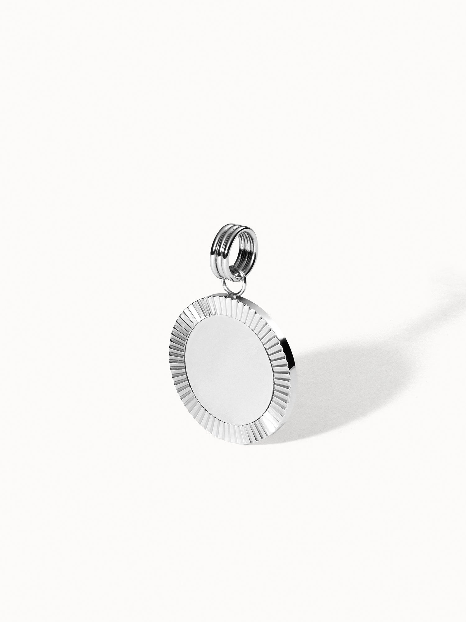 purelei-inner-circle-charm-gravierbar-21-9-mm image 4