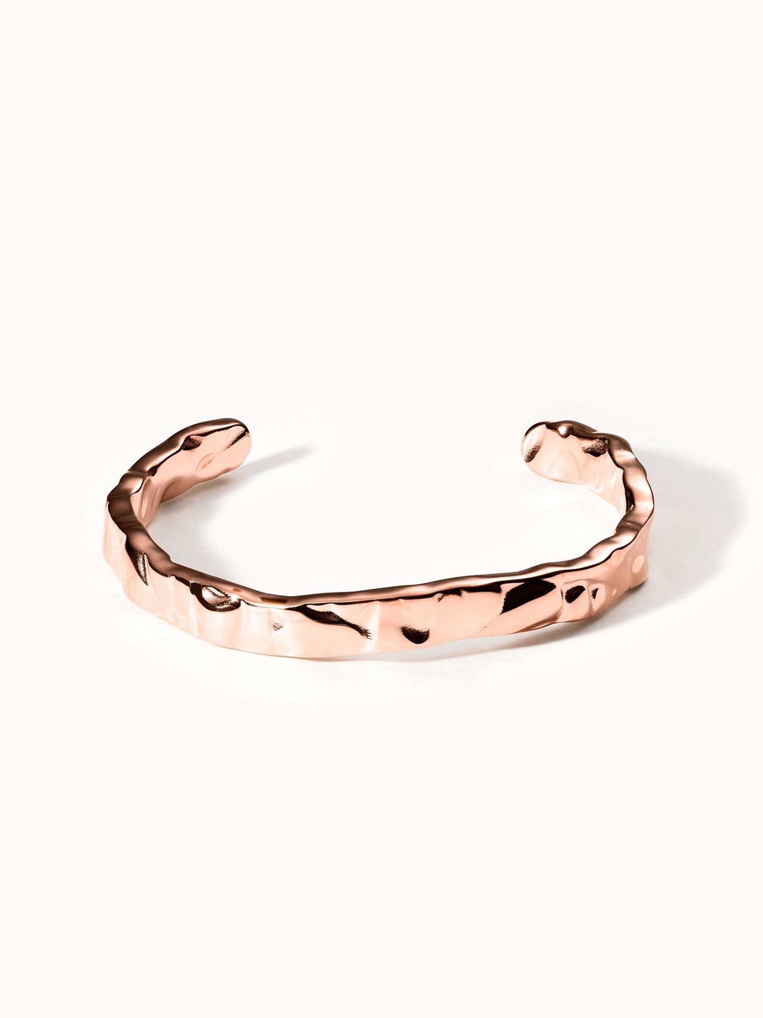 purelei-volcano-armreif-gehammerter-arm-cuff-aus-edelstahl-in-gold-silber-ros-go image 8