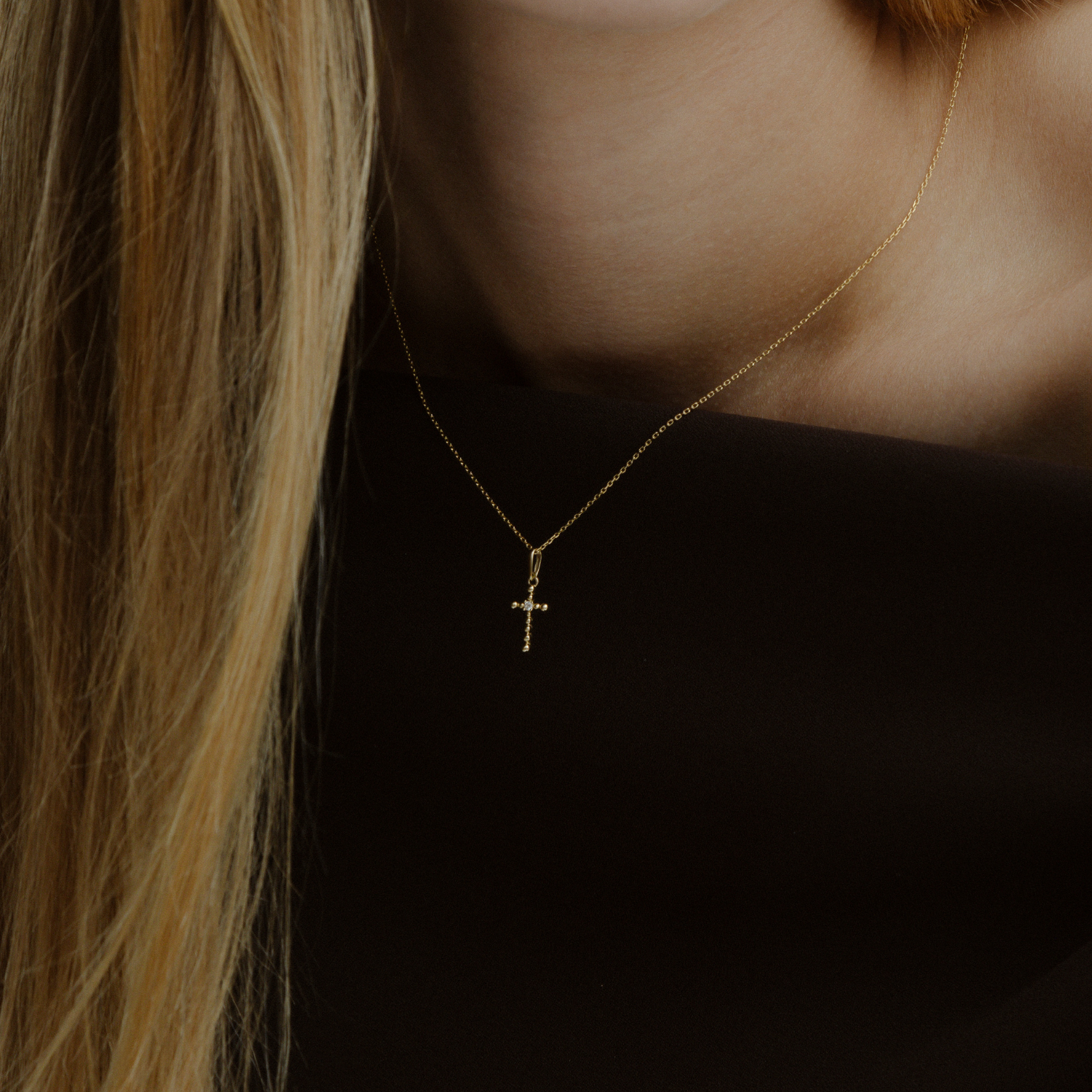 xenox-fine-kreuz-dot-anh-nger-585-gelbgold-mit-zirkonia image 2