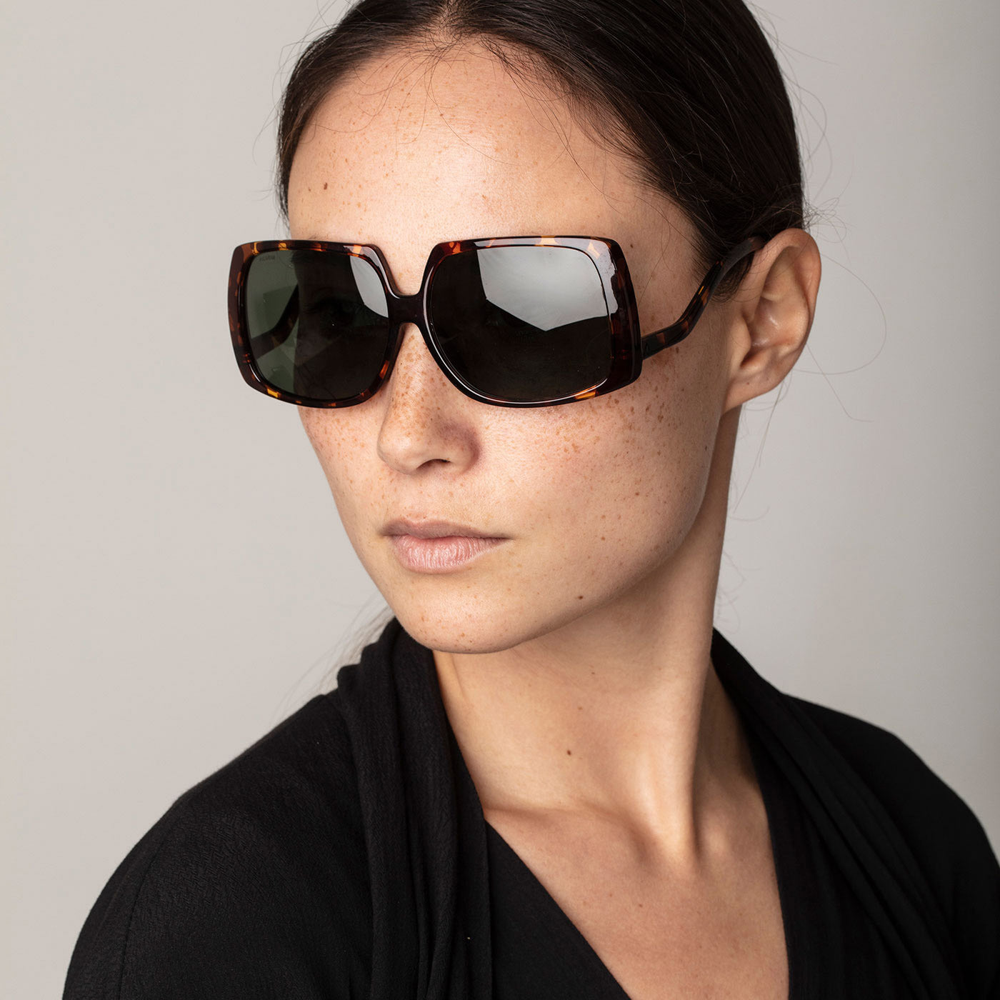 pilgrim-ellen-oversized-retro-sonnenbrille-tortoise image 4