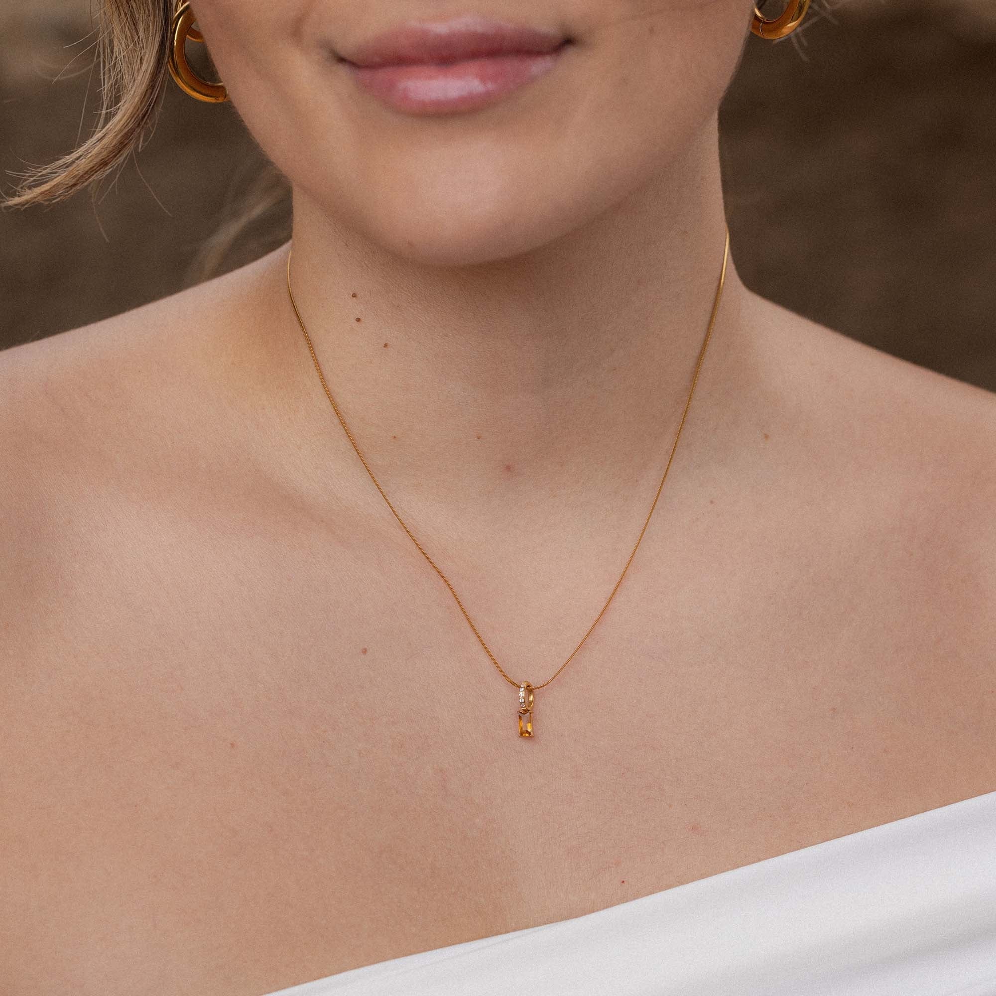 purelei-geburtsstein-november-citrin-charm-gold-baguette-anh-nger image 3