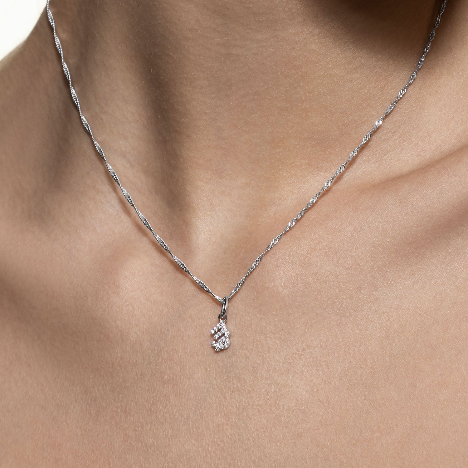 xenox-jungfrau-charm-925-sterlingsilber-18k-vergoldung-mit-zirkonia image 4