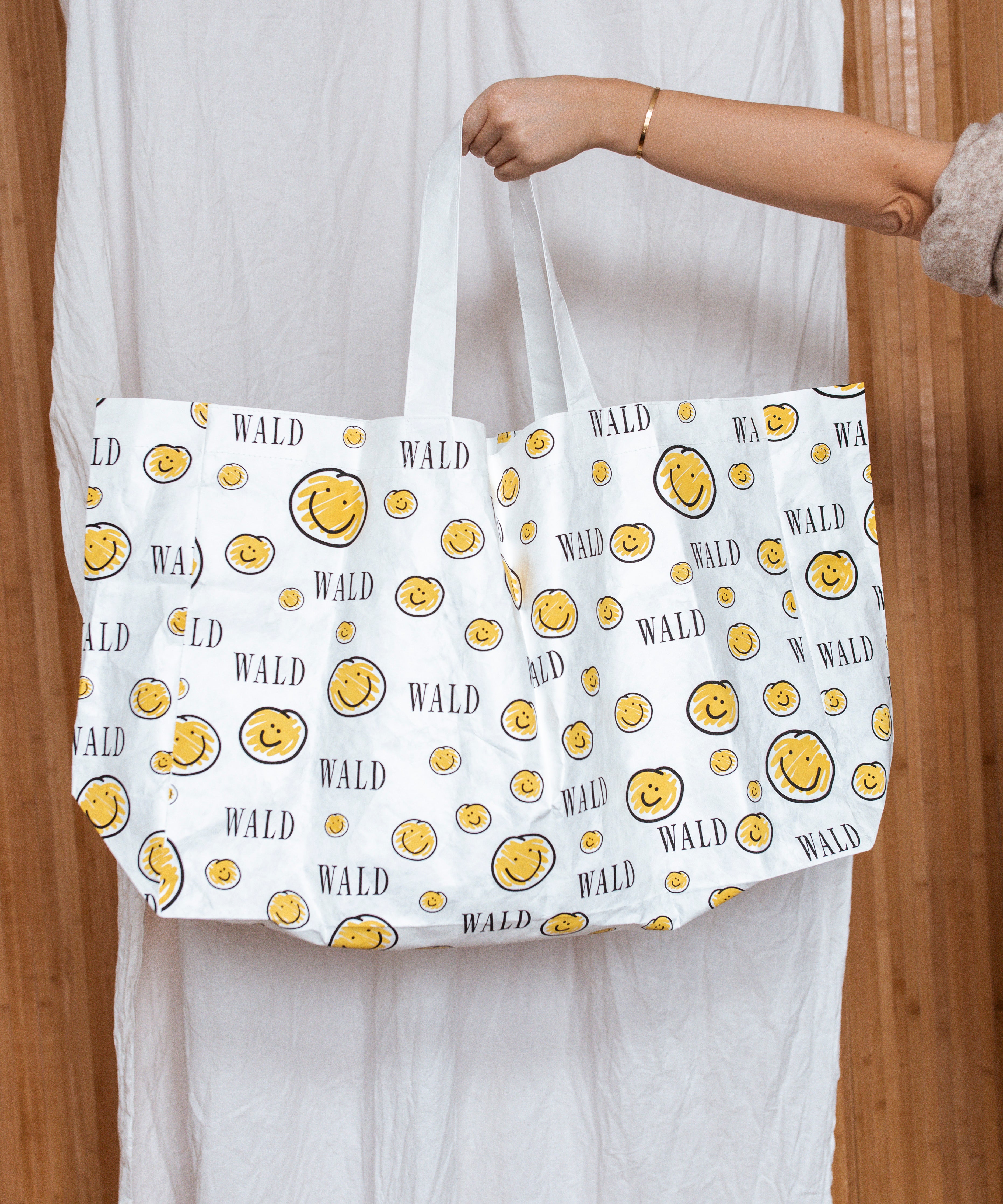 wald-berlin-smilie-dude-shopper-tasche-tyvek image 2