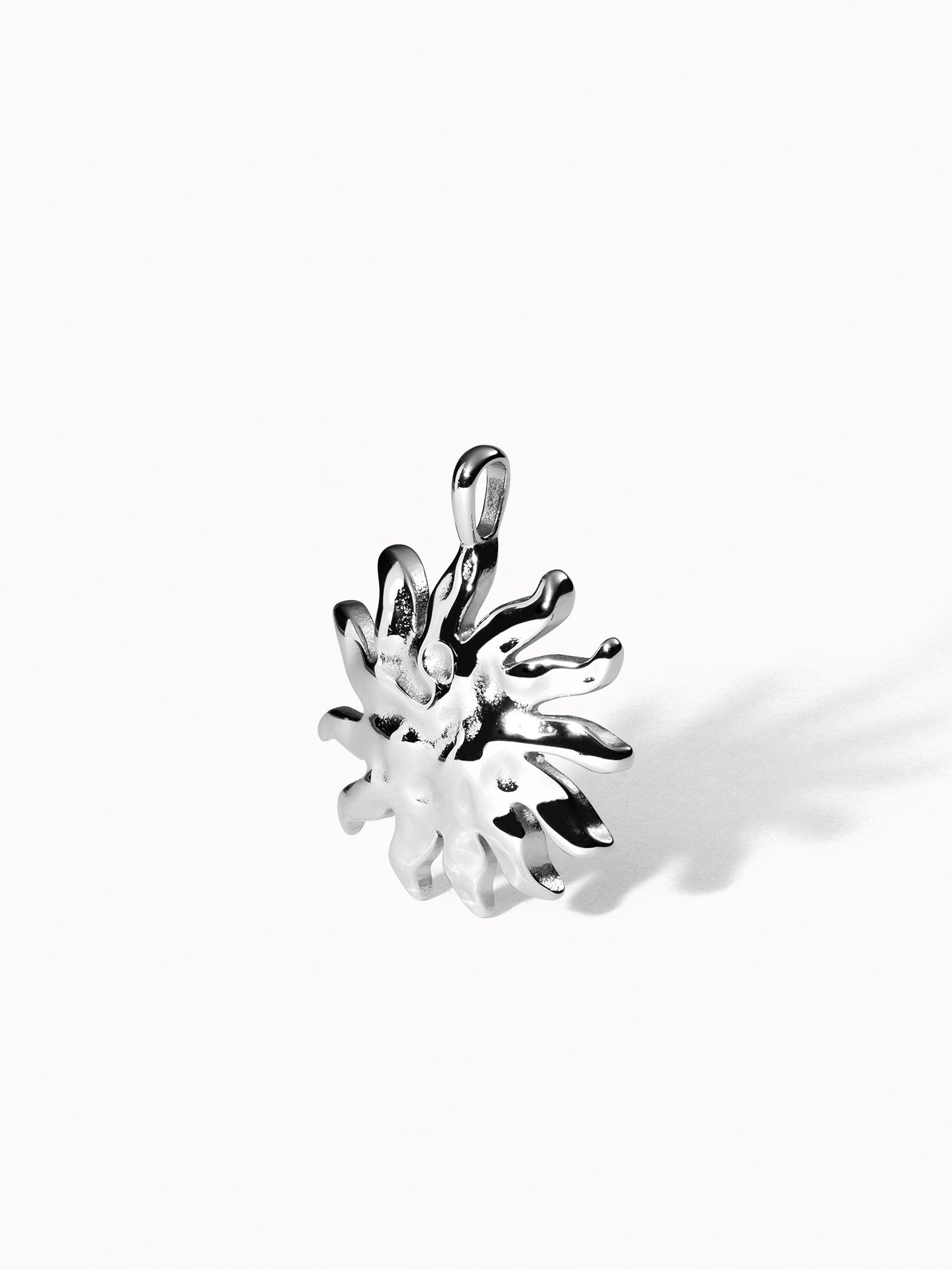 purelei-iconic-sun-charm-sonnen-anh-nger-gro image 4