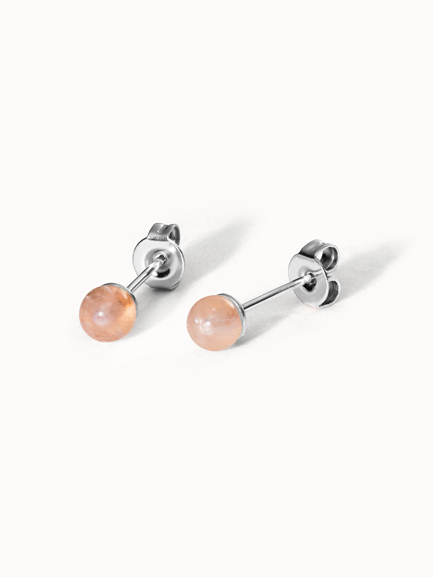 purelei-rosequarz-ohrringe-ohrstecker-mit-4-35-mm-rosenquarz-perle image 3