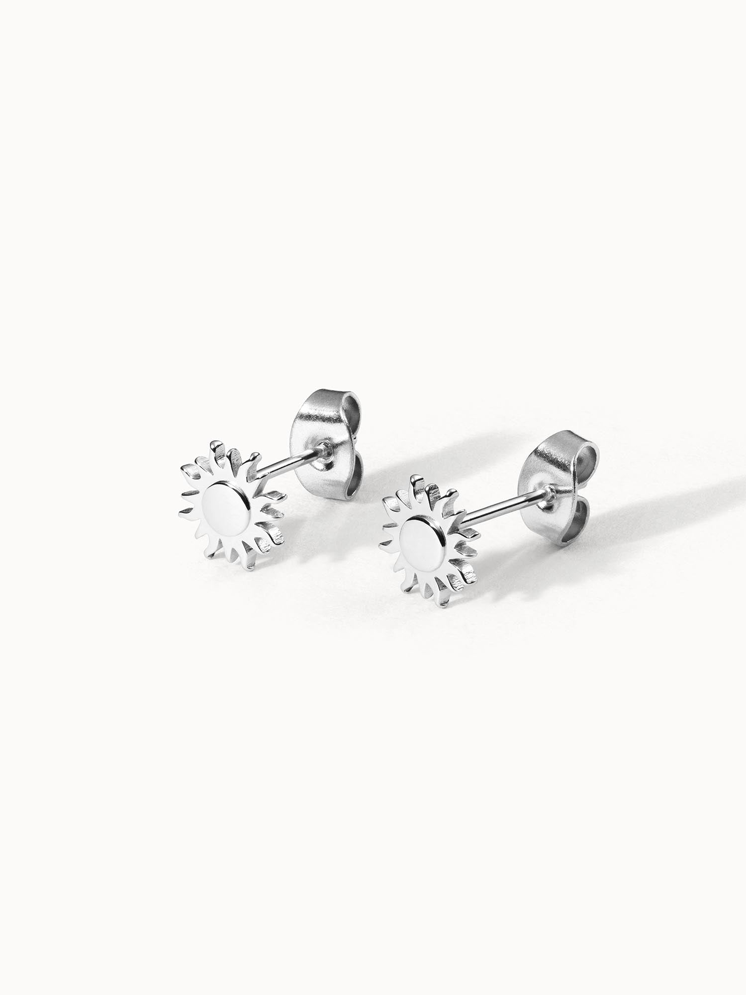 purelei-solea-ohrringe-ohrstecker-sonnendesign-7-5-mm image 5