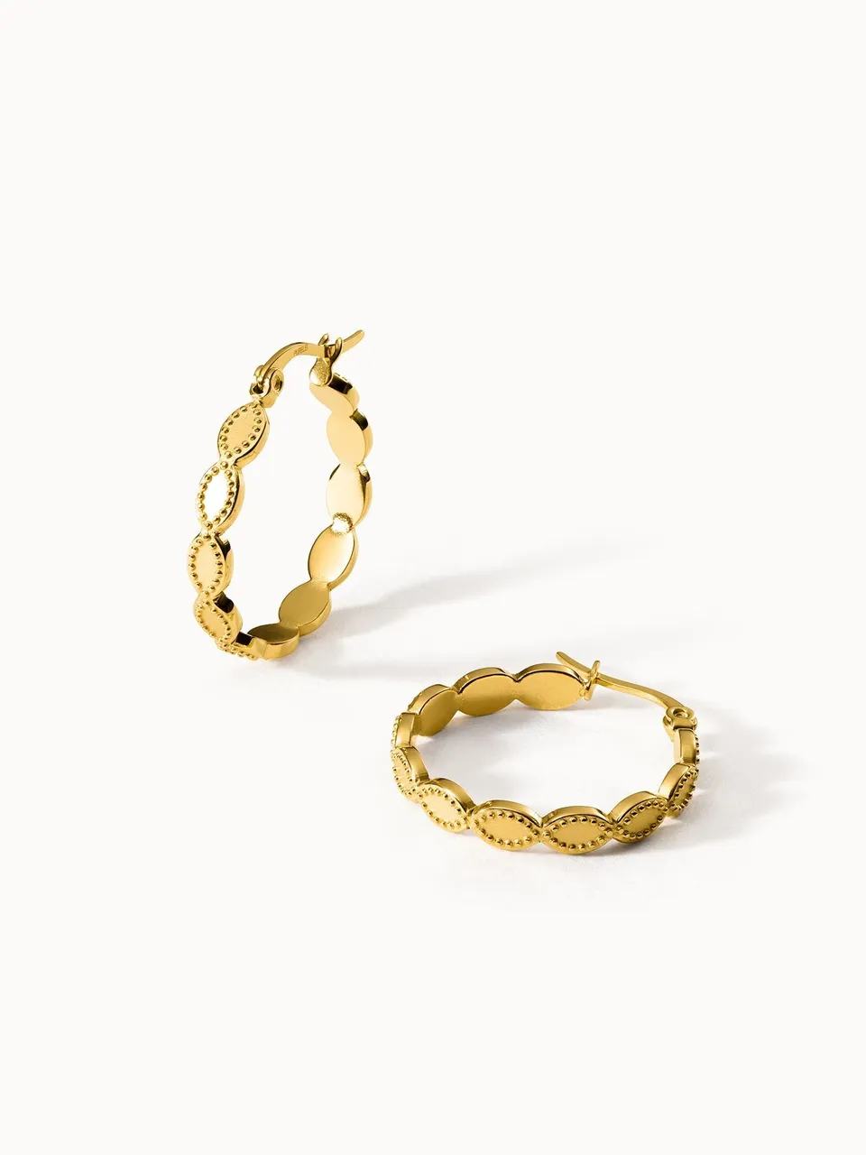 purelei-koko-ohrringe-creolen-24-mm-in-gold-silber-ros-gold-hellsilber image 1