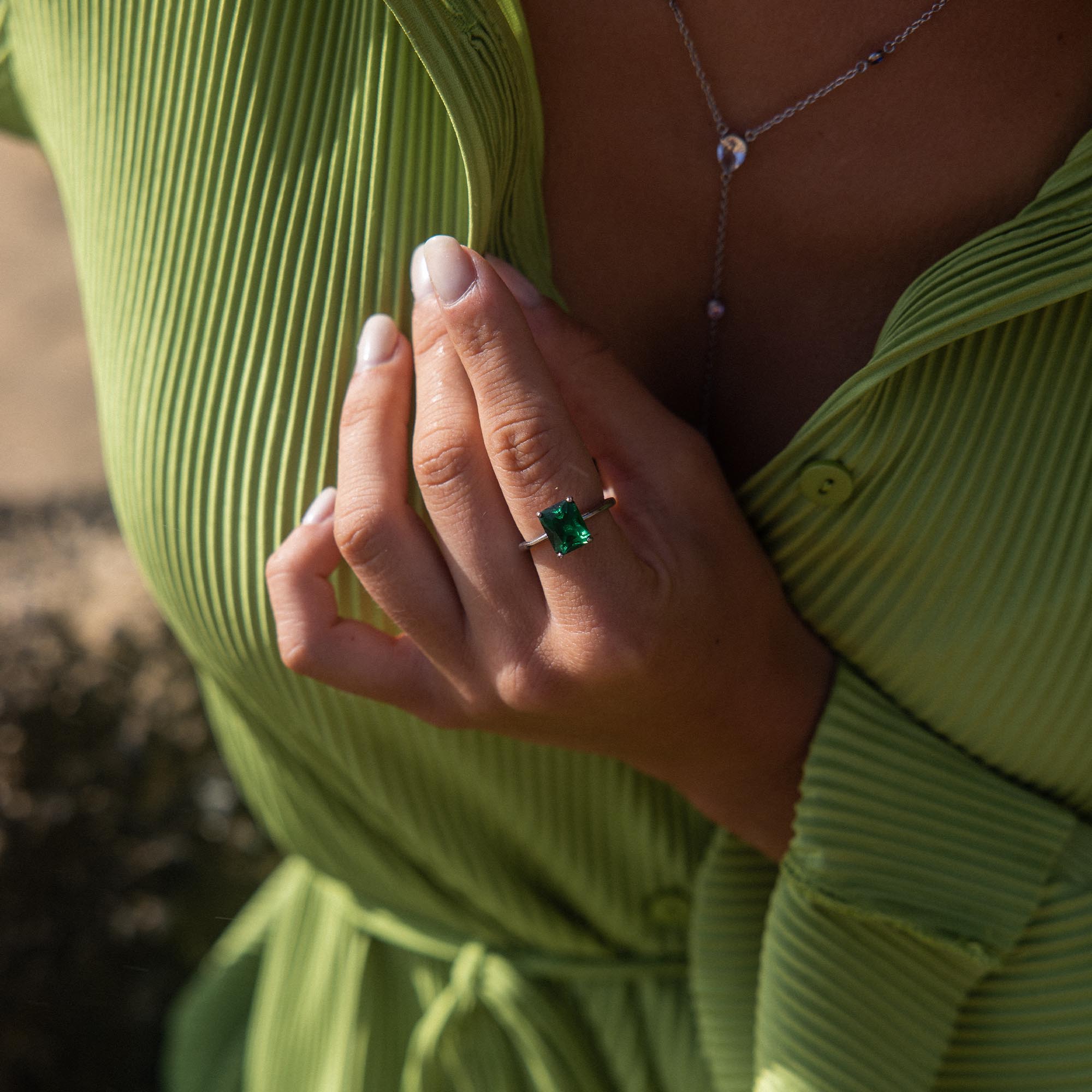 purelei-cappadocia-ring-edelstahl-ring-mit-gr-nem-zirkonia-stein-10-x-8-mm image 8