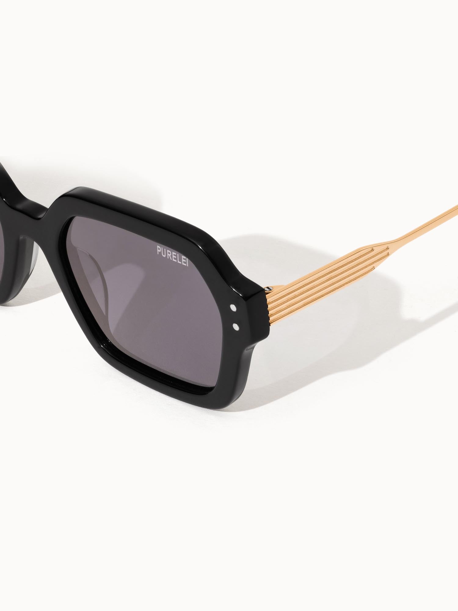 purelei-coastal-core-sonnenbrille-schwarz-gold-oval-uv400 image 6