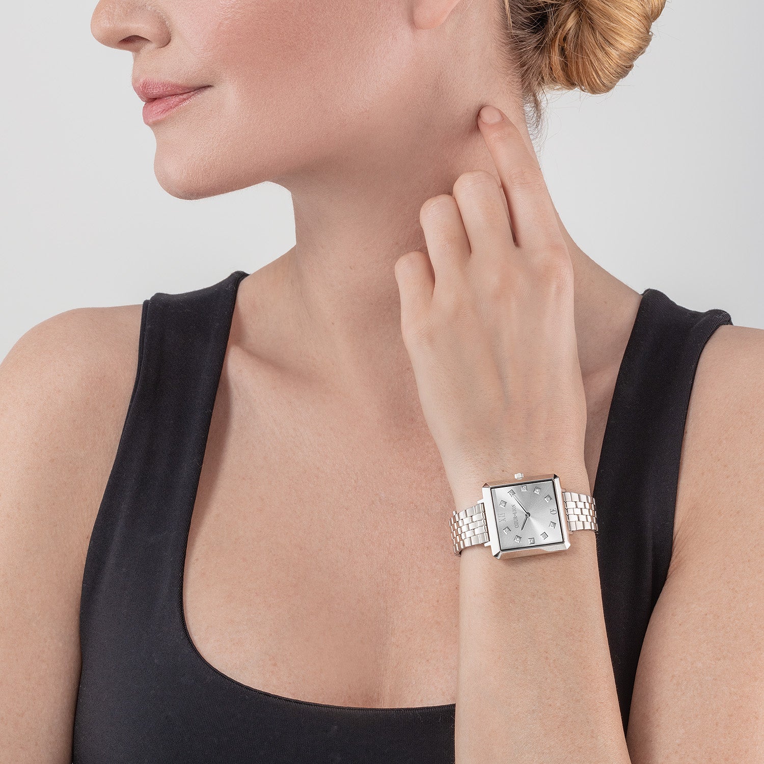 coeur-de-lion-uhr-iconic-square-elegant-monochrome-silver-edelstahl image 3