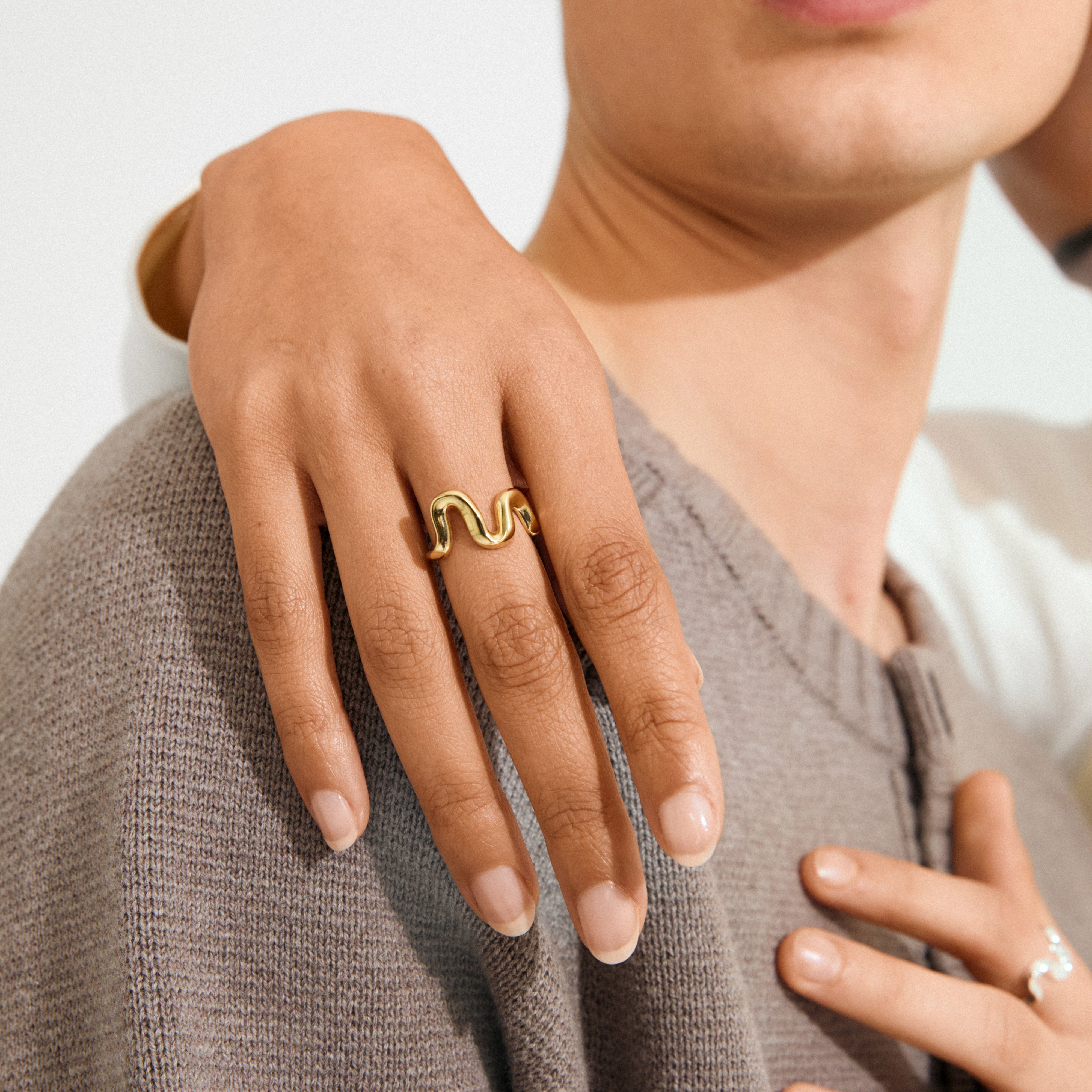 pilgrim-aiko-ring-versilbert-verstellbar-im-wellen-design image 2