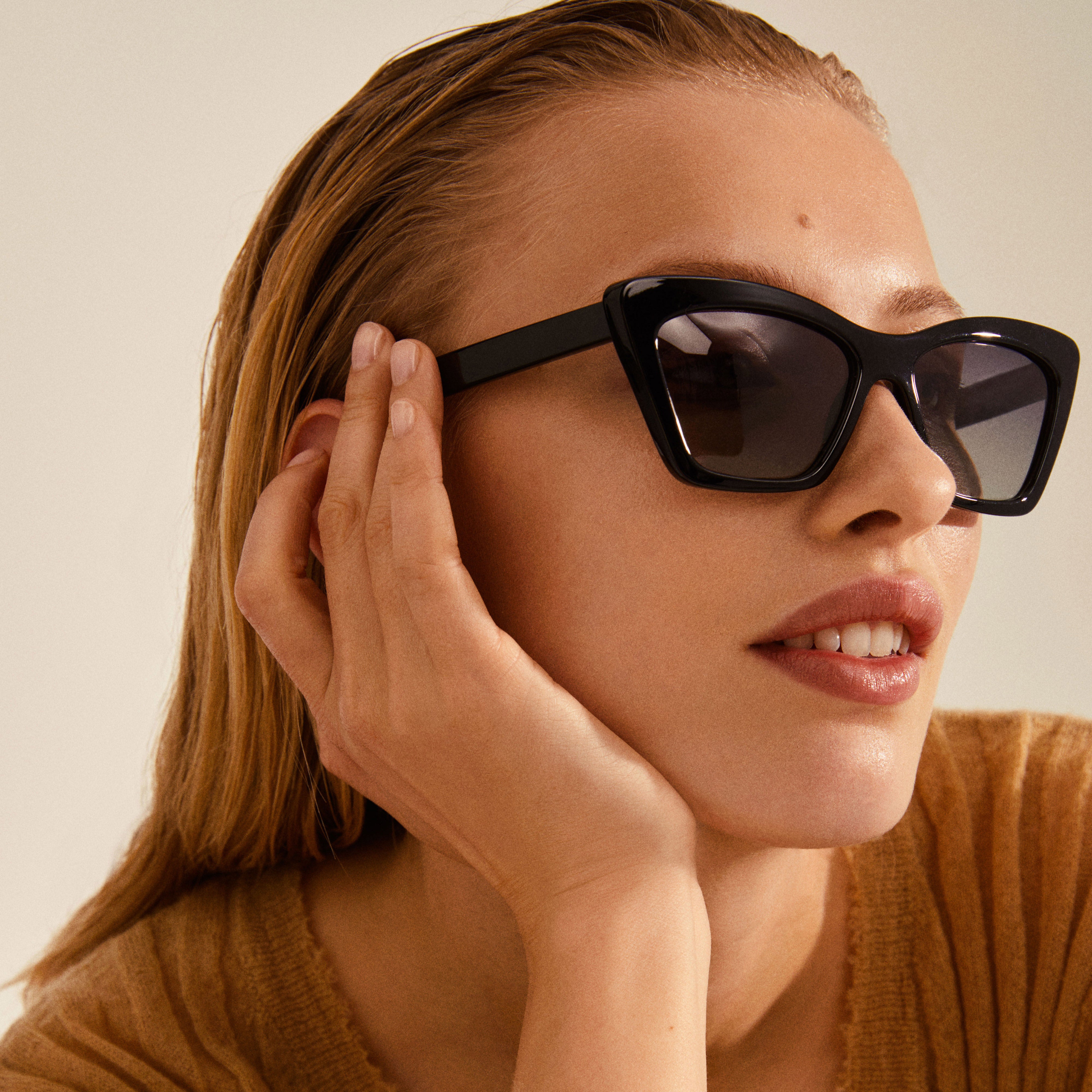 pilgrim-dakota-sonnenbrille-schwarz-cat-eye-eckig image 4