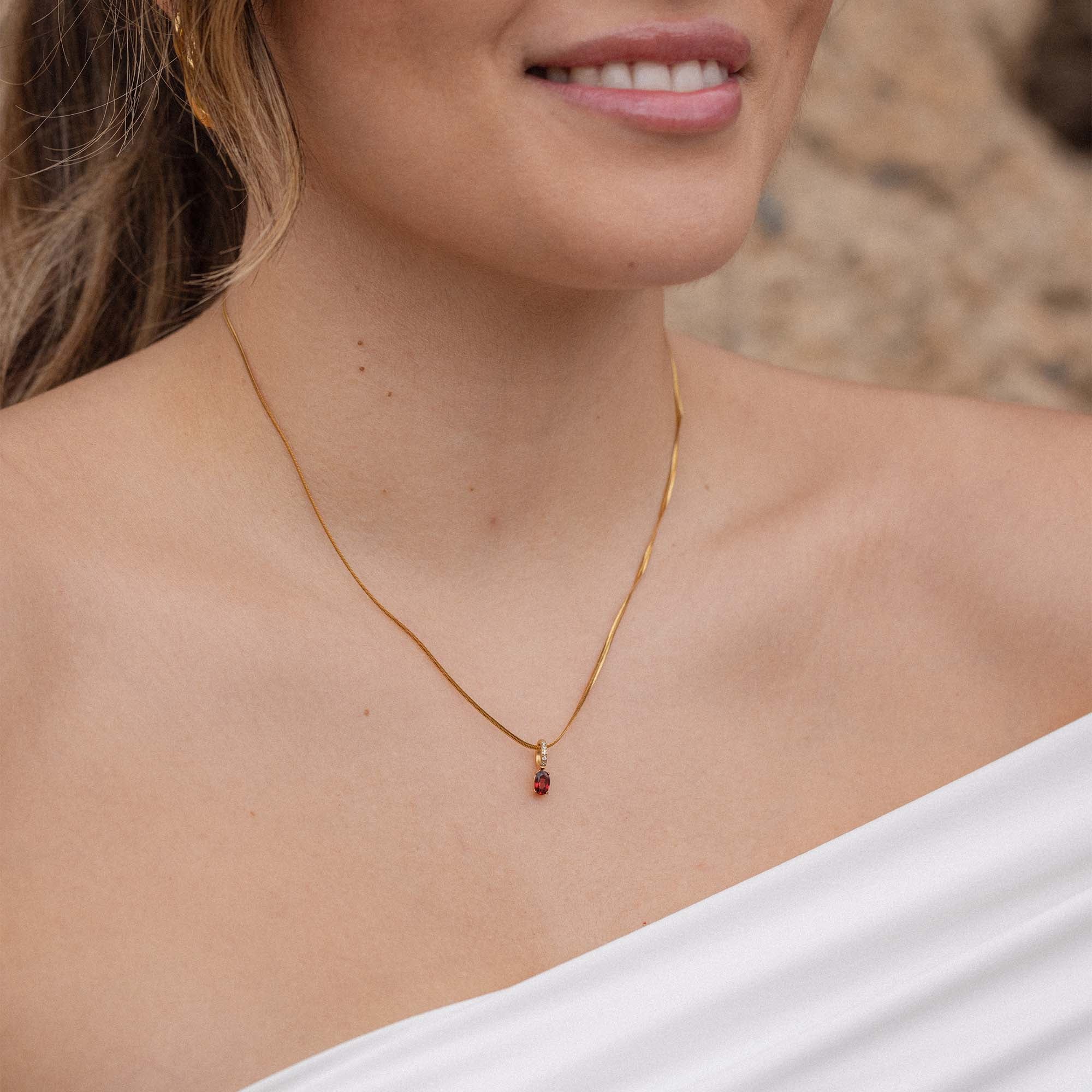 purelei-geburtsstein-charm-januar-granat-ovaler-anh-nger-gold image 3