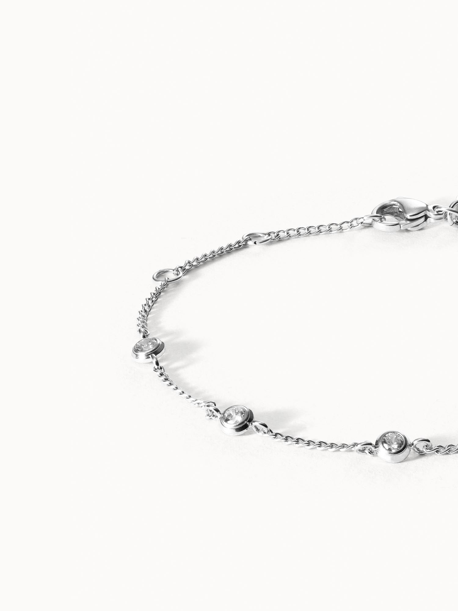 purelei-spotlight-armband-filigran-mit-zirkonia-verstellbar image 7