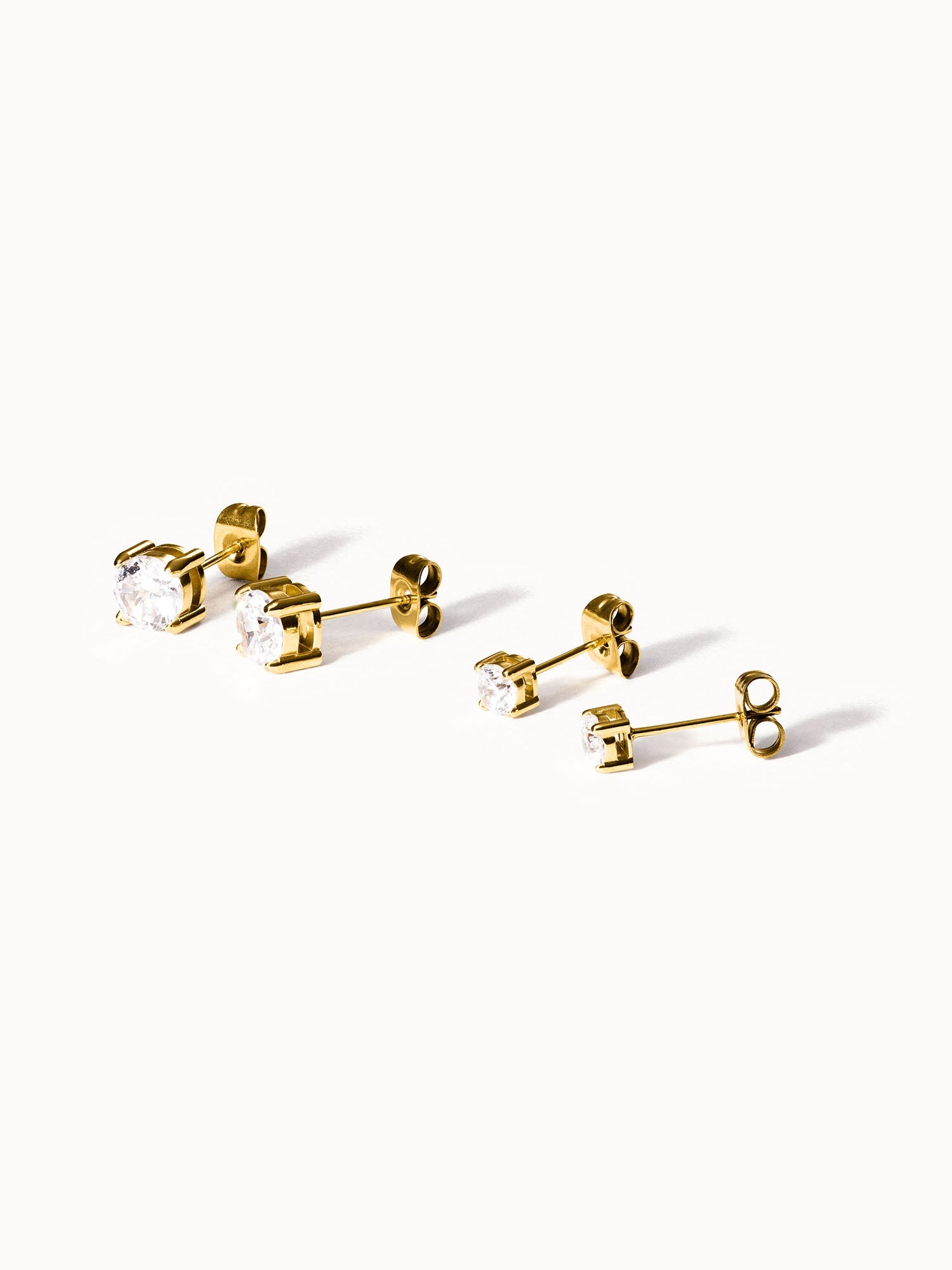 purelei-classic-ohrring-set-ohrstecker-mit-zirkonia-4-mm-6-mm image 4