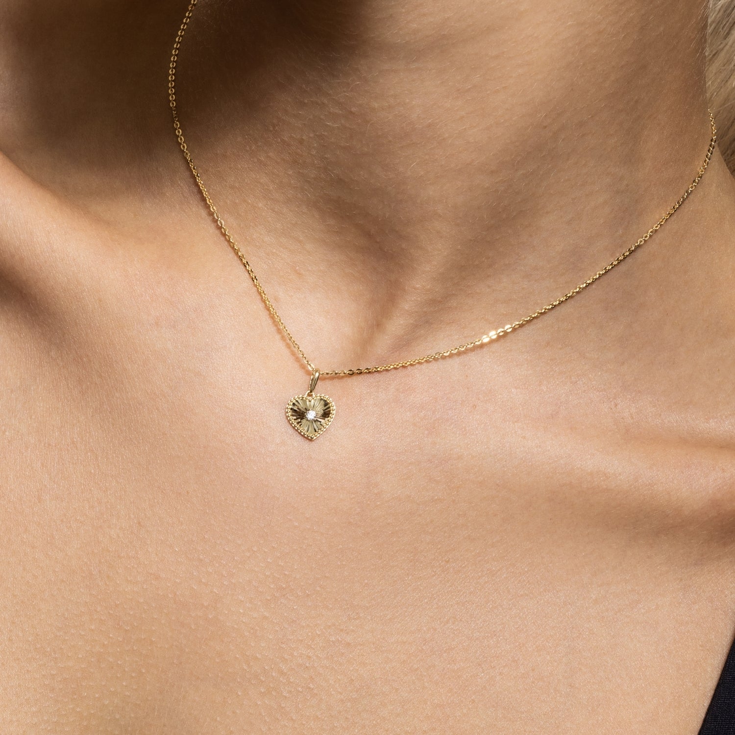 xenox-fine-herz-anh-nger-585-gelbgold-mit-zirkonia-xg14k0213g image 2