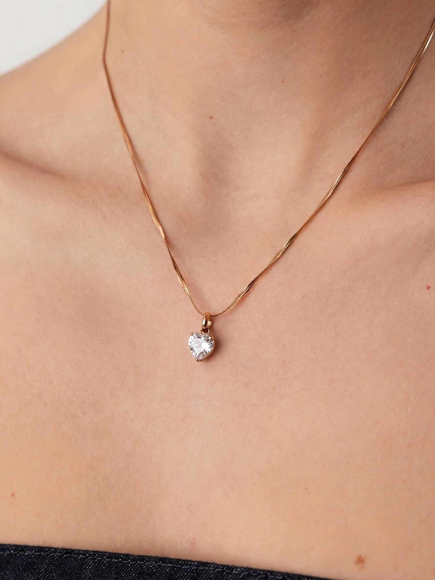 purelei-white-heart-charm-herz-anh-nger image 2