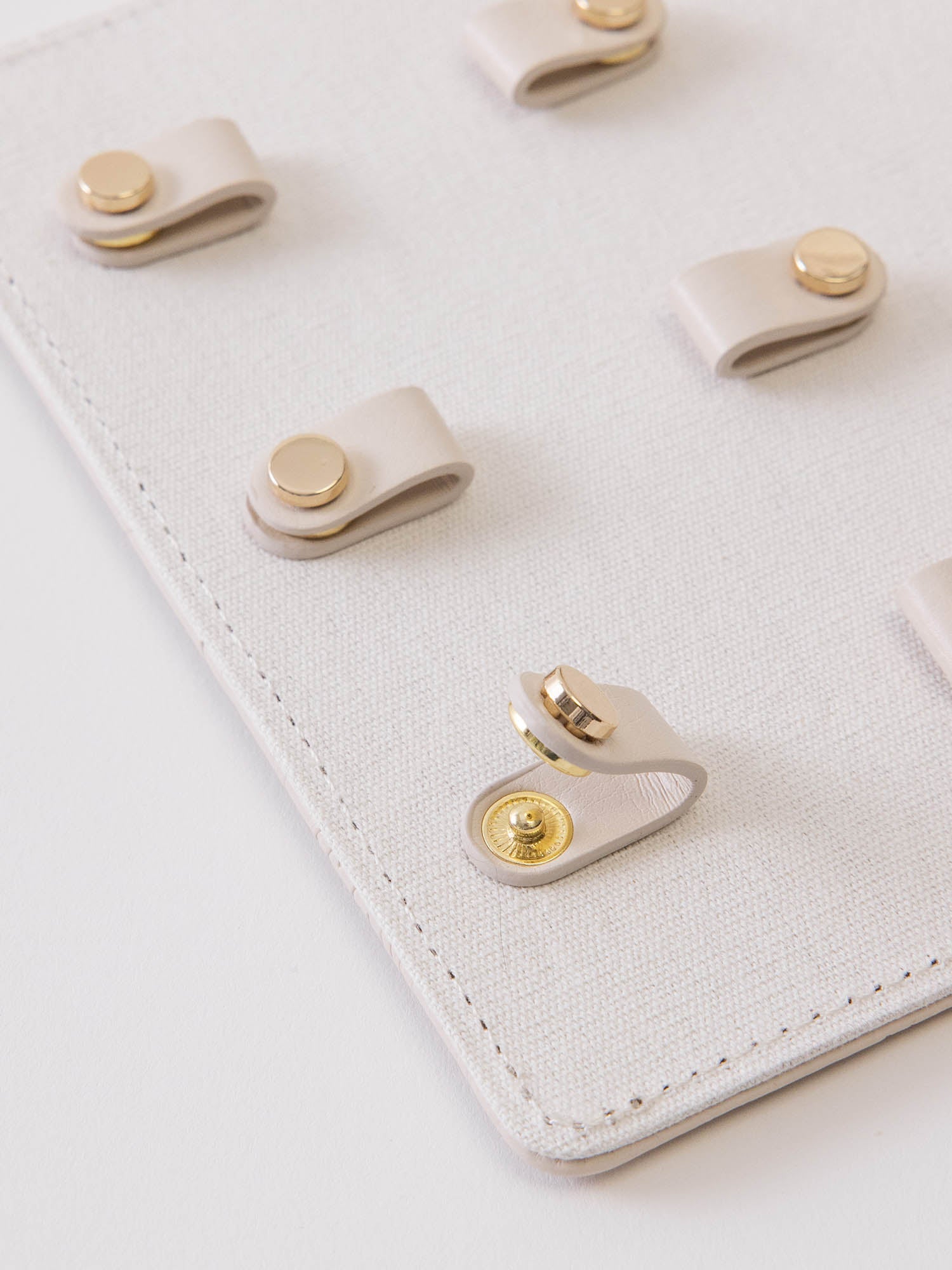 purelei-reiseetui-beach-beige-schmucketui-mit-muschelpr-gung image 3