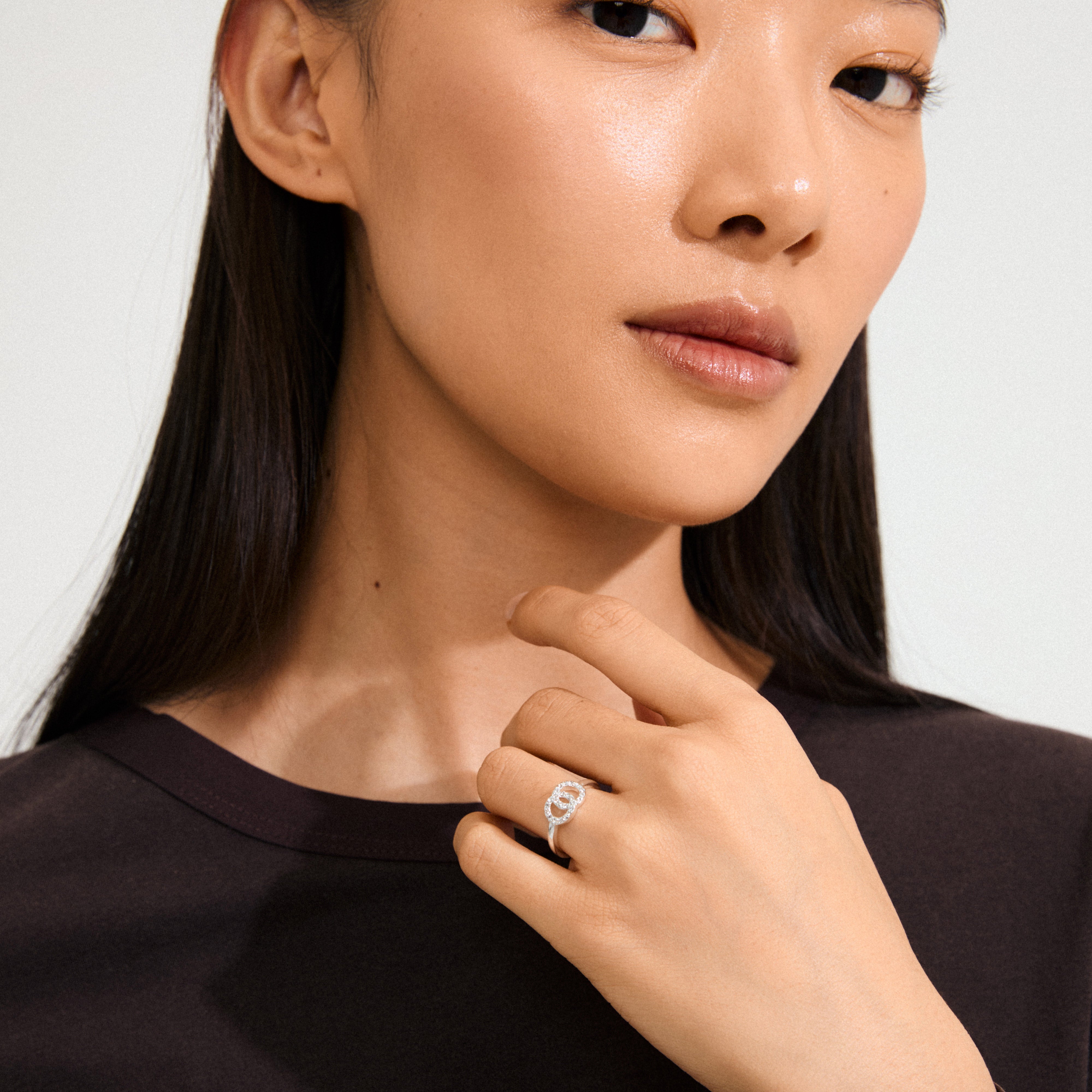 pilgrim-lulu-halos-stapel-ring-versilbert-mit-kristallen image 3