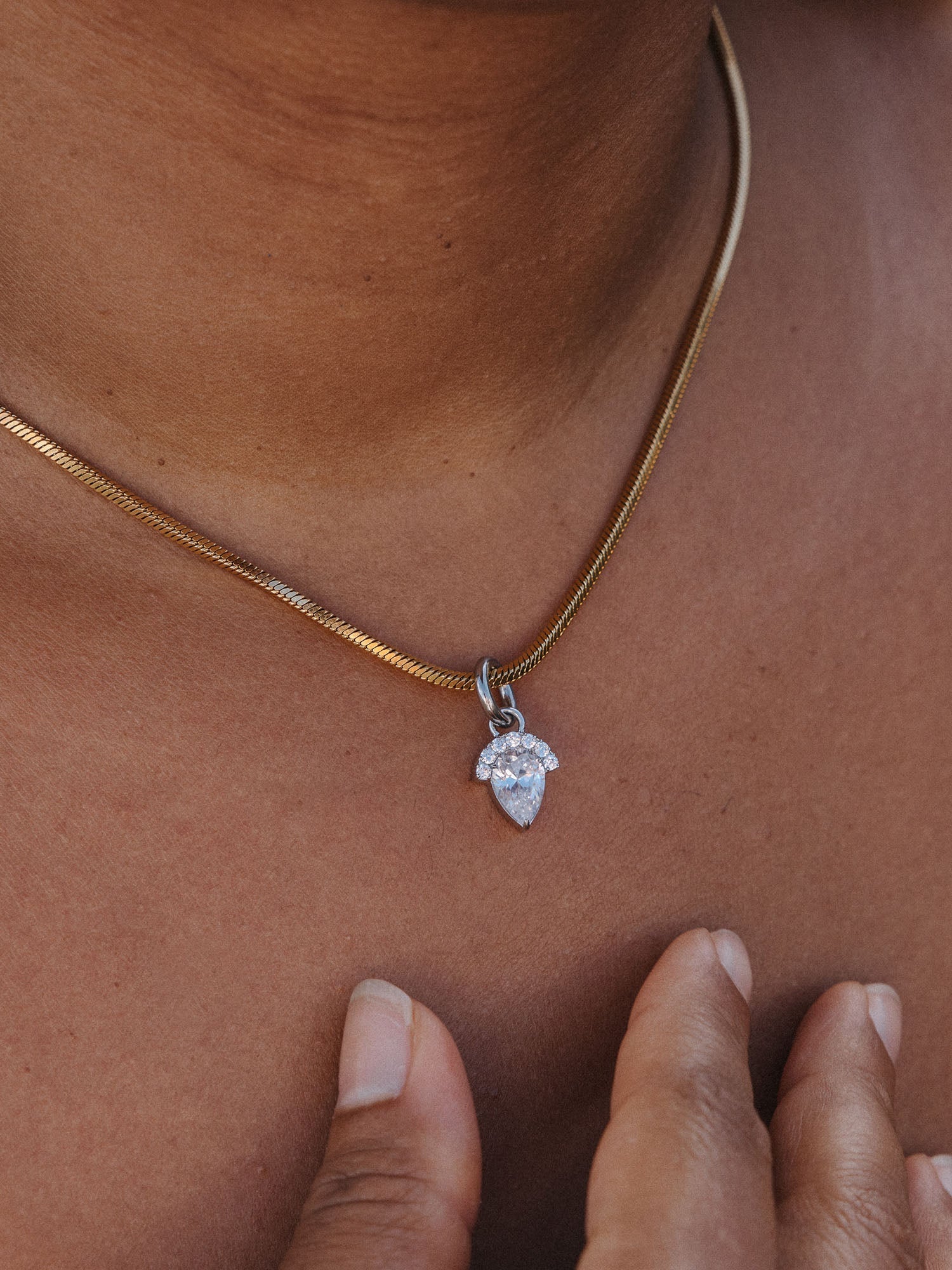 purelei-eternal-flame-charm-tropfen-anh-nger-mit-zirkonia image 8
