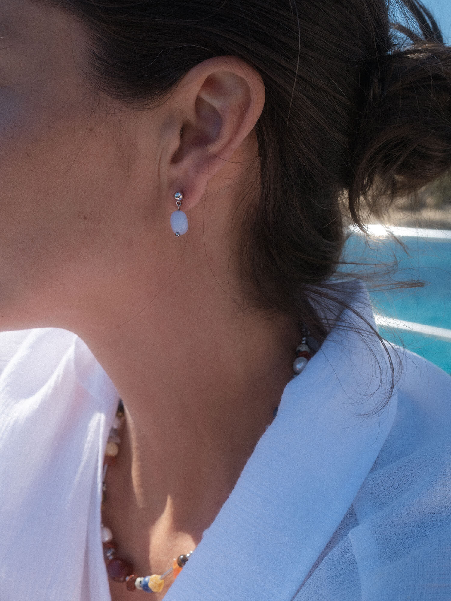 purelei-island-dawn-ohrringe-stecker-mit-hellblauem-achat image 4